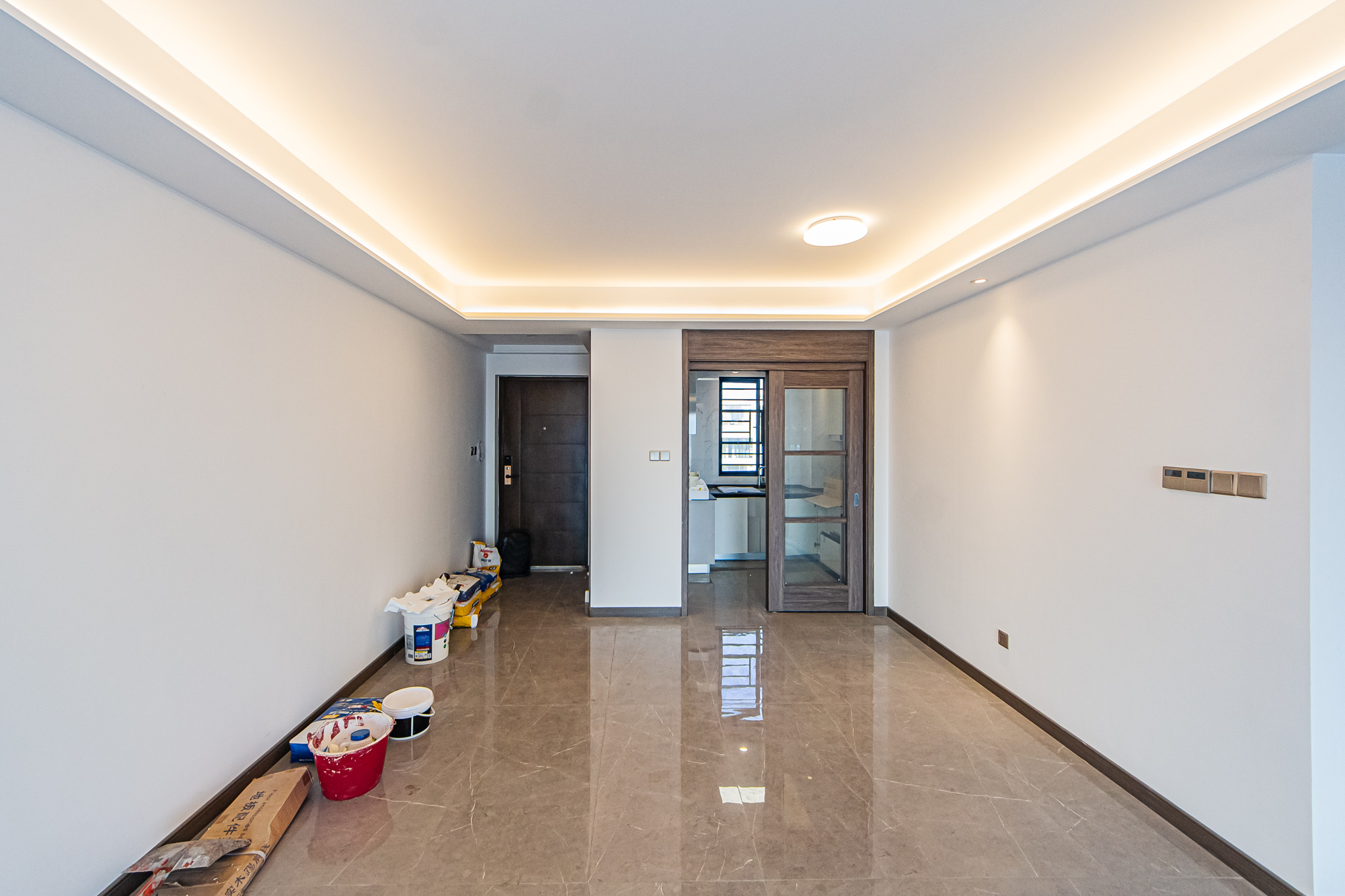 龙湖春江天玺 4室2厅2卫 170.0万 龙湖春江天玺 4室2厅2卫 170.0万客厅