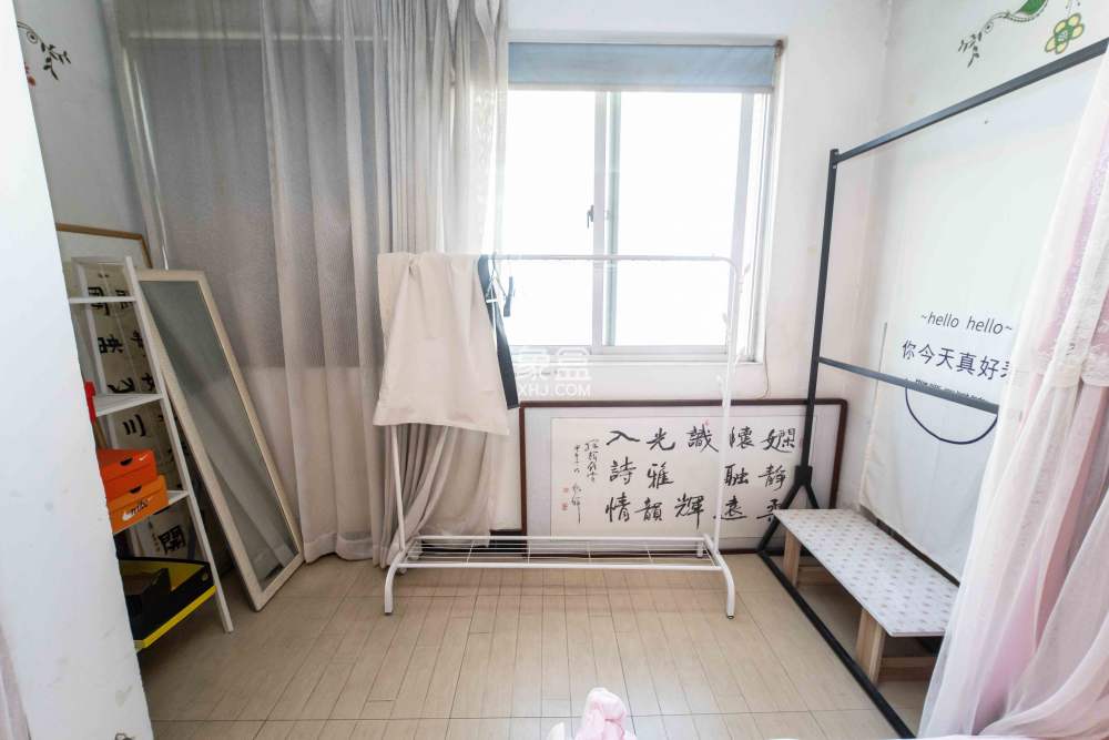 上河國際F座  1室1廳1衛(wèi)   40.00萬