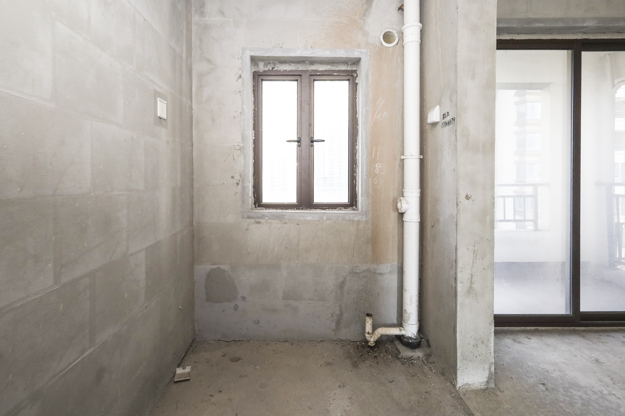 山语城三期  3室2厅2卫    90.0万 山语城三期  3室2厅2卫    90.0万厨房