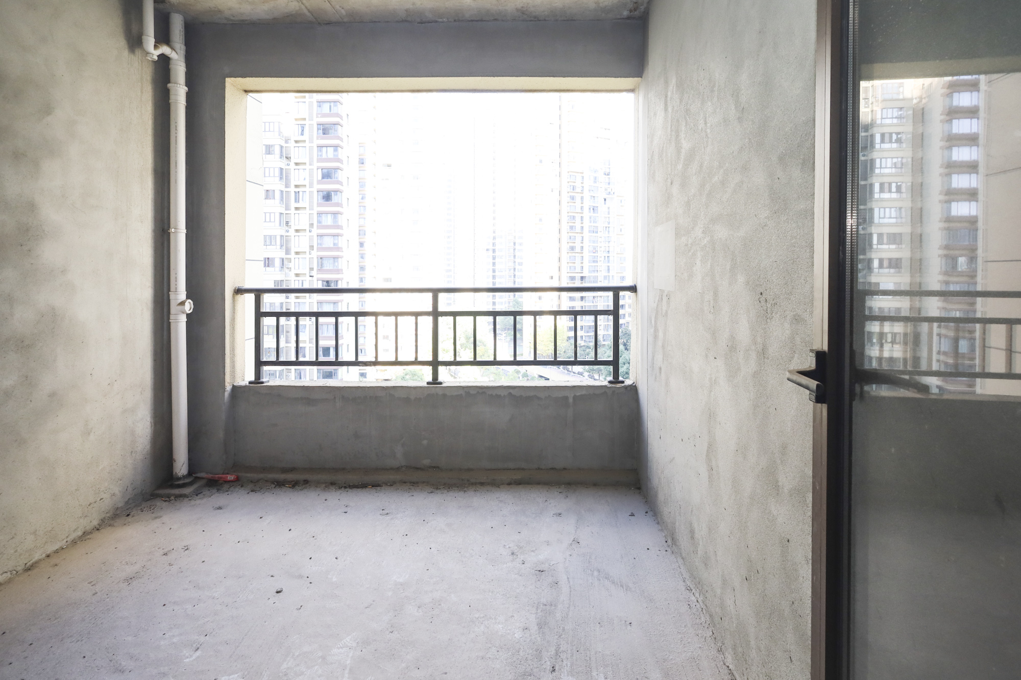 山语城三期  3室2厅2卫    90.0万 山语城三期  3室2厅2卫    90.0万卧室