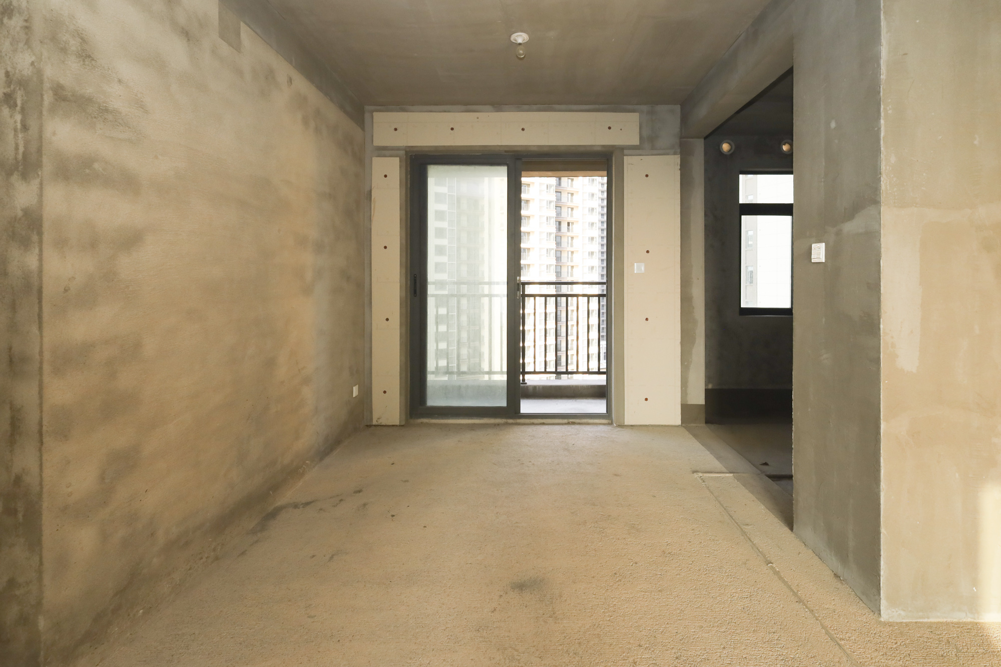 日盛湖湘府 4室2厅2卫 70.8万 日盛湖湘府 4室2厅2卫 70.8万客厅