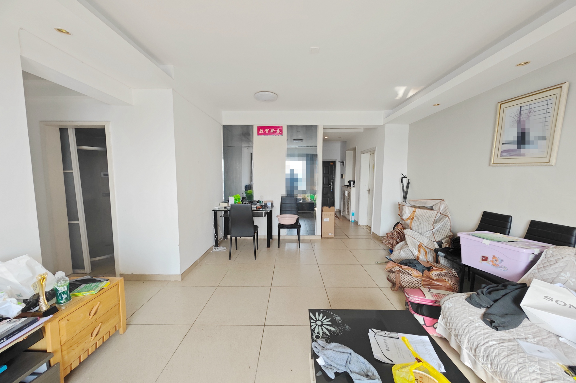 佳天瑞宁花园 2室2厅1卫 69.80万 佳天瑞宁花园 2室2厅1卫 69.80万客厅