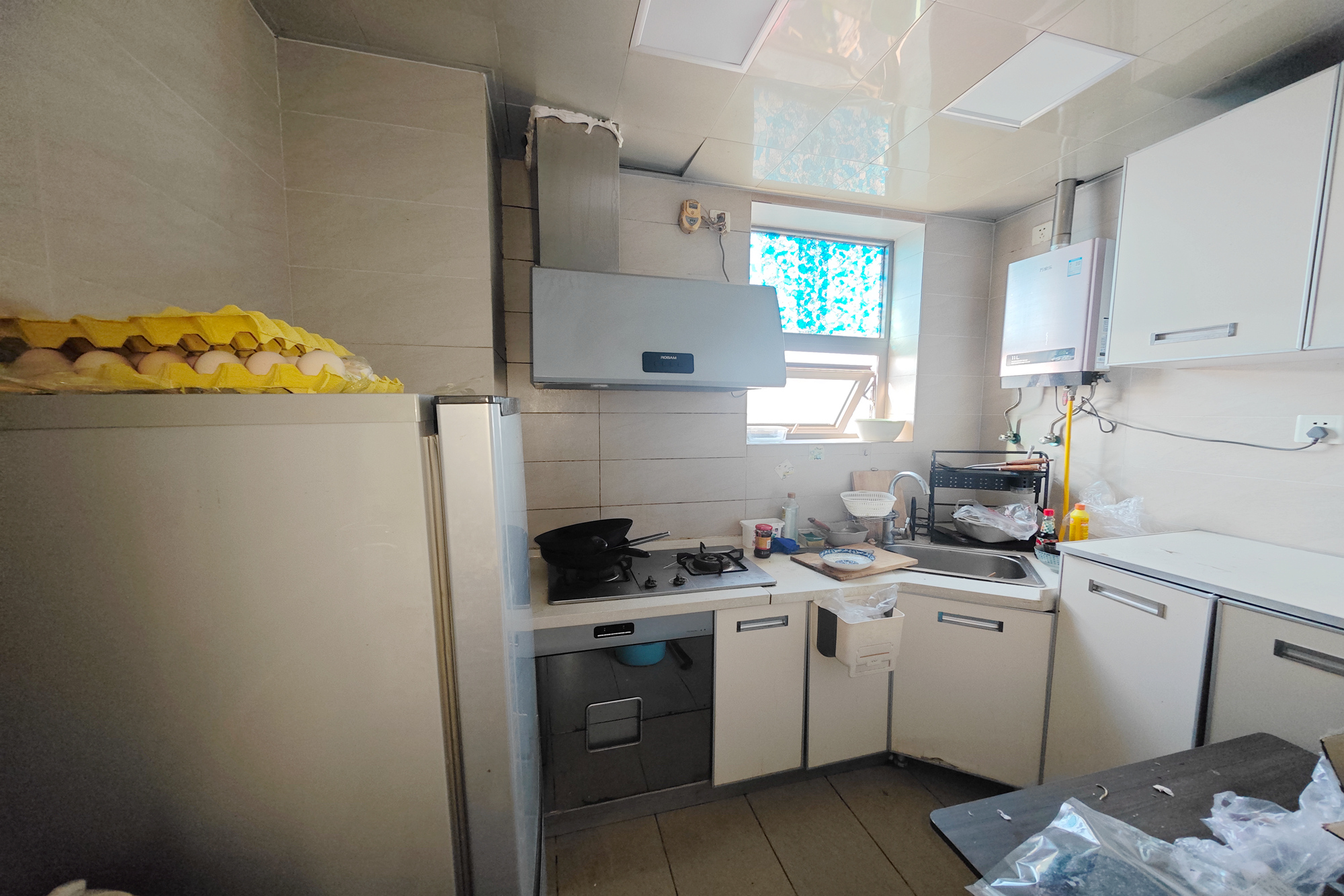 佳天瑞宁花园 2室2厅1卫 69.80万 佳天瑞宁花园 2室2厅1卫 69.80万厨房