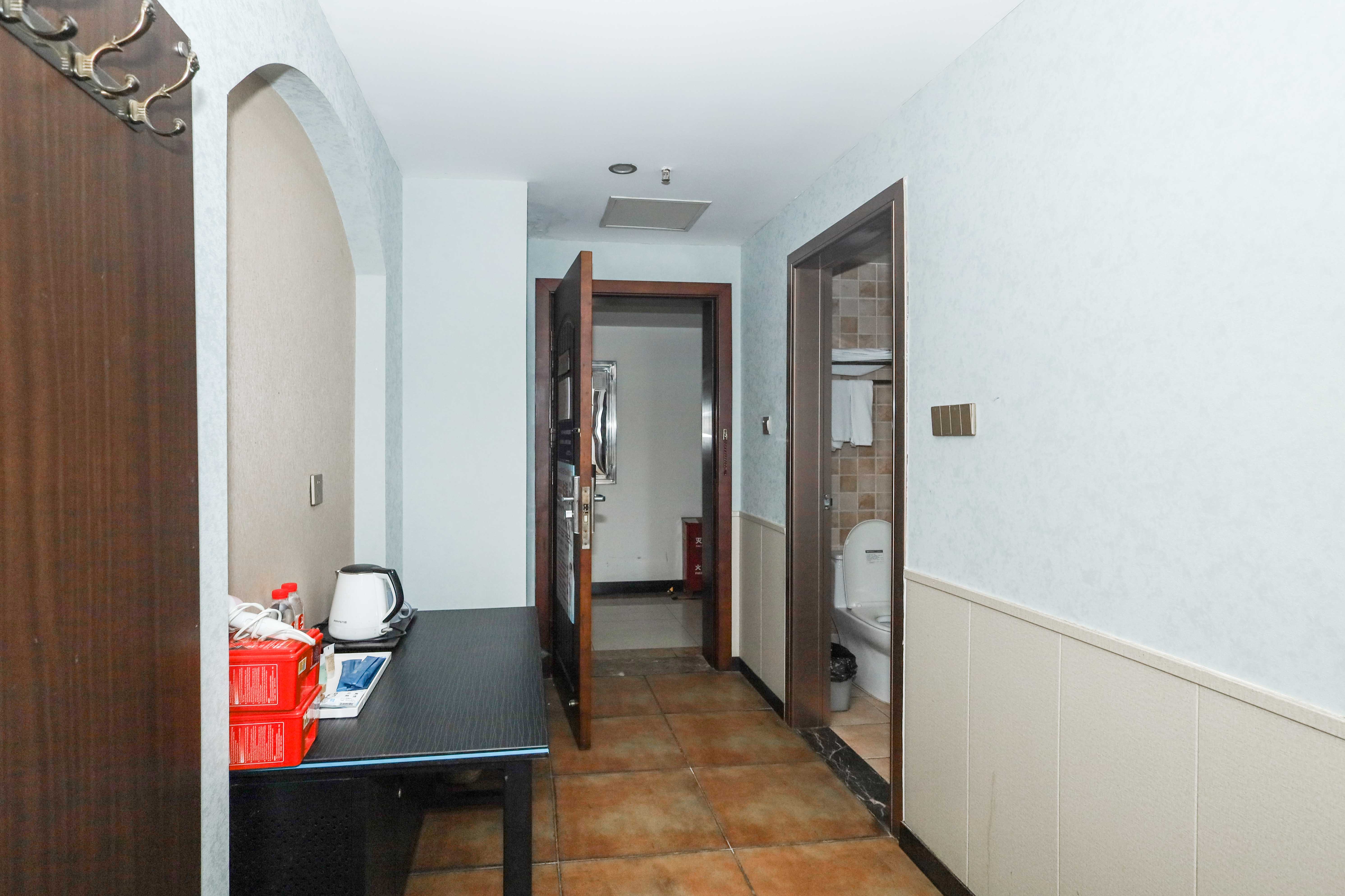 梅溪国际公寓(步步高新天地)  1室1厅1卫    26.0万 梅溪国际公寓(步步高新天地)  1室1厅1卫    26.0万其他