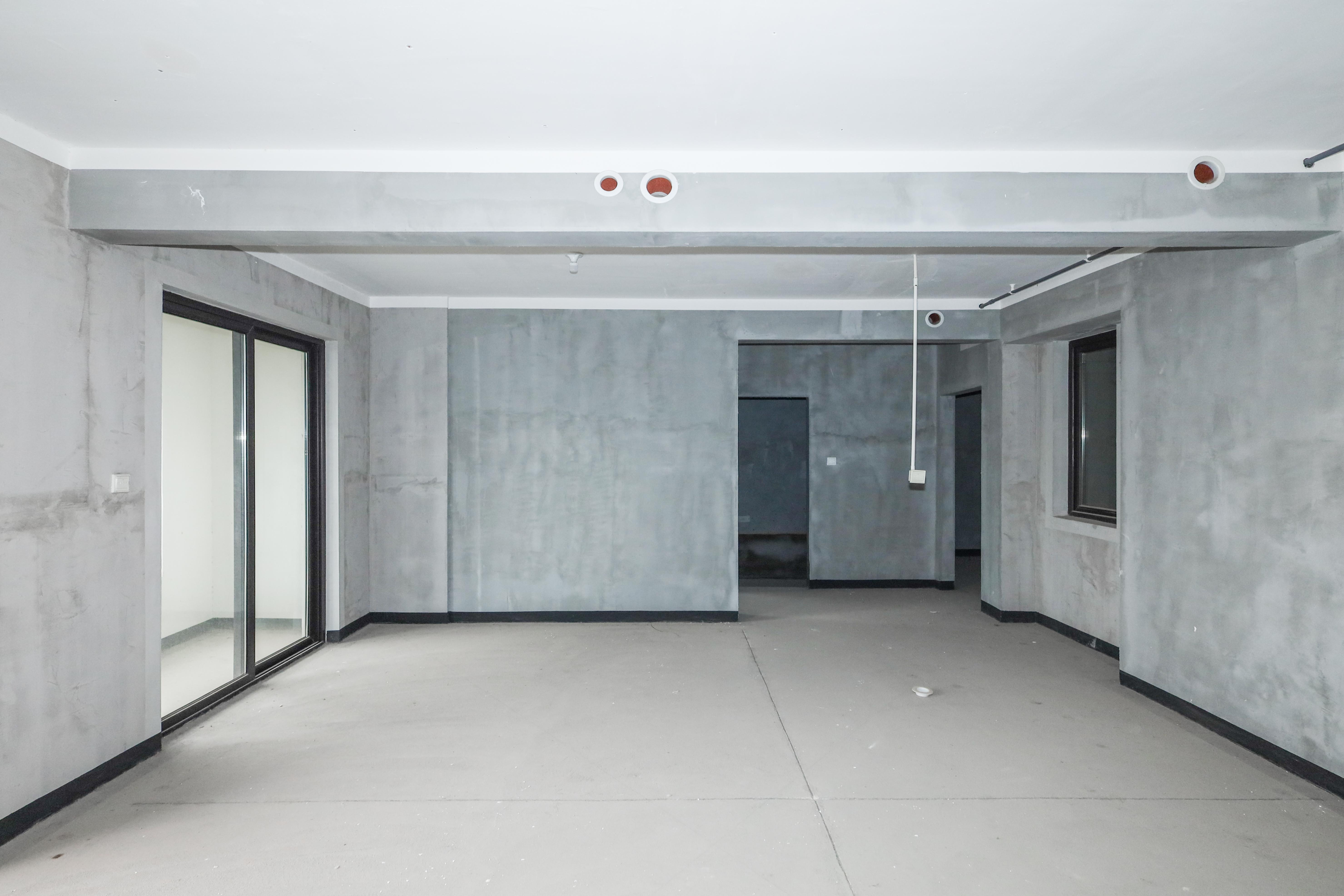 建发央著  3室2厅2卫   145.00万