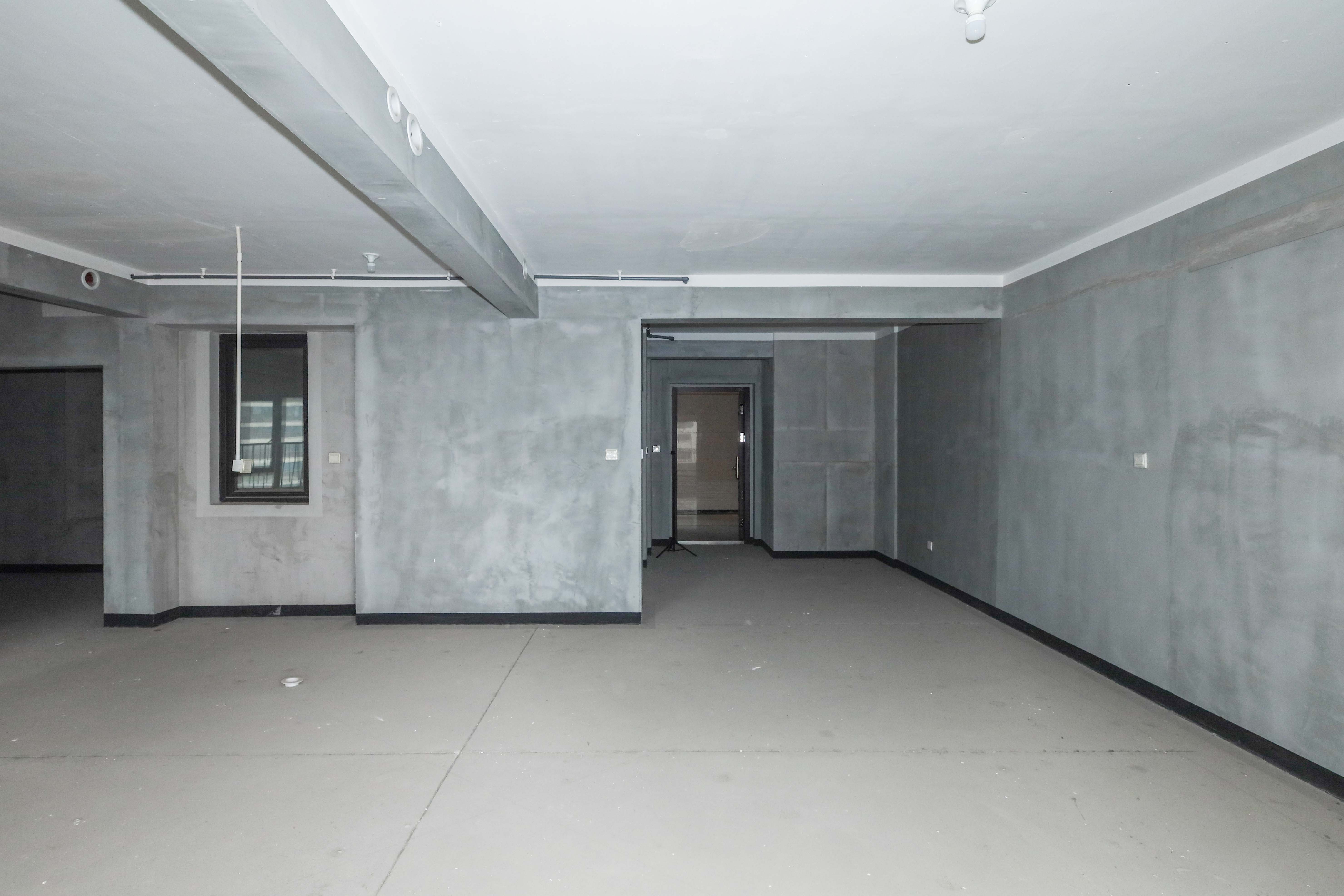 建发央著  3室2厅2卫   145.00万客厅