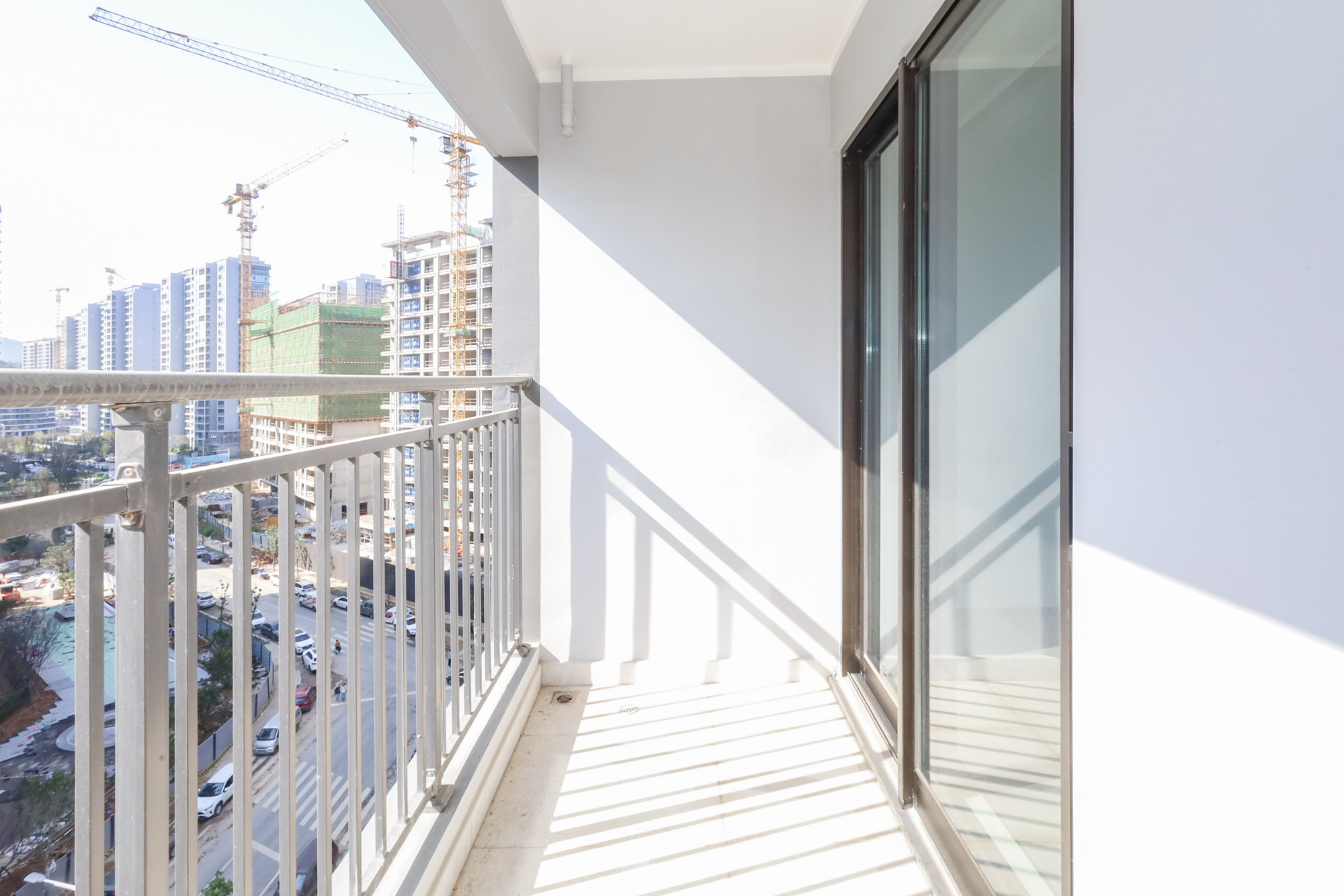 万科森林公园  3室2厅2卫   175.00万阳台