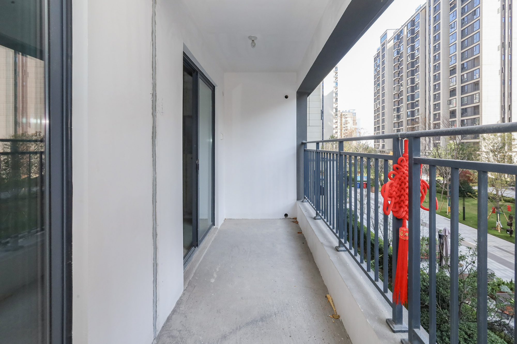 轨道中建麓江府 4室2厅2卫 179.0万 轨道中建麓江府 4室2厅2卫 179.0万阳台