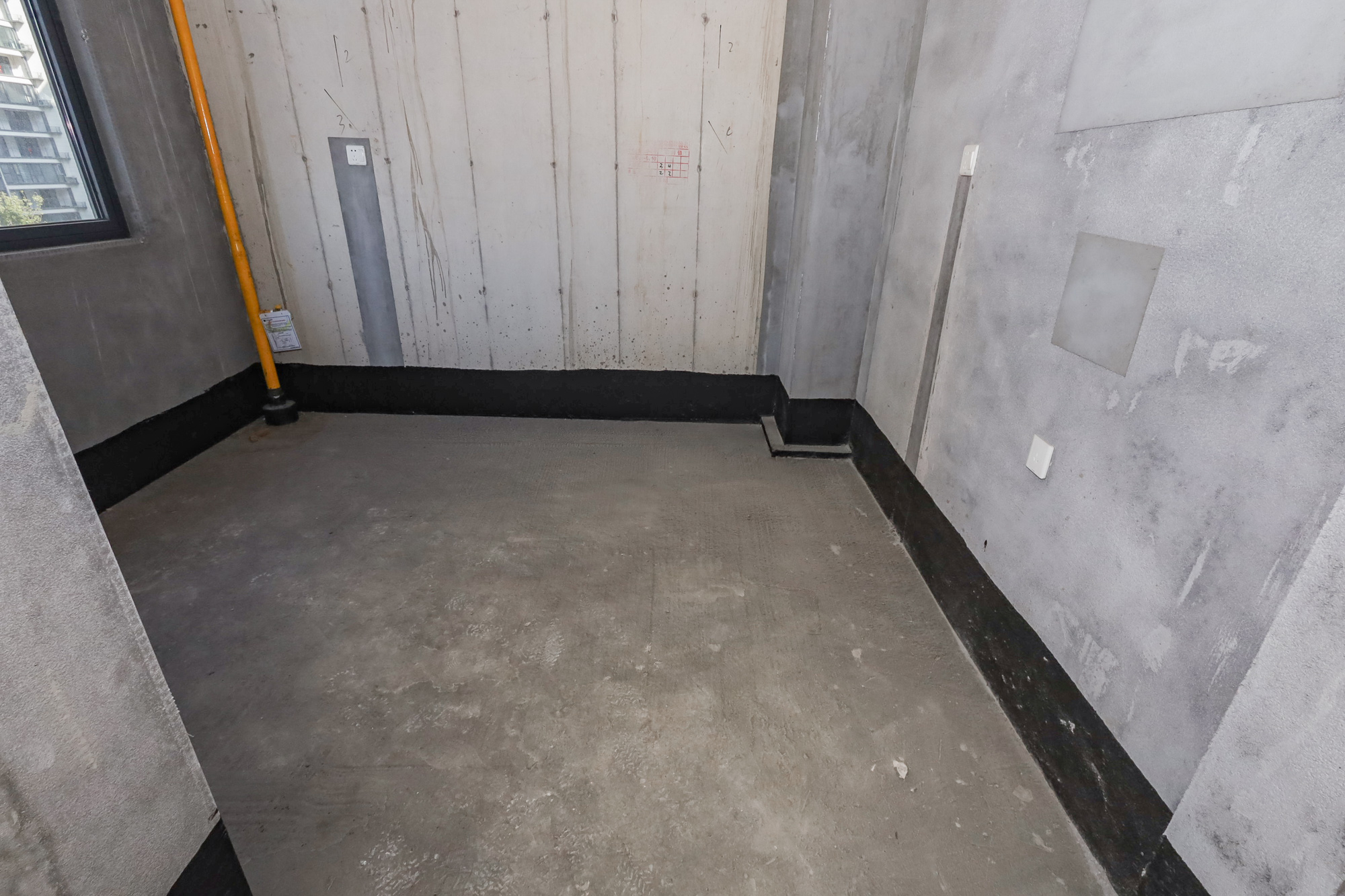 轨道中建麓江府  5室2厅3卫   315.00万厨房