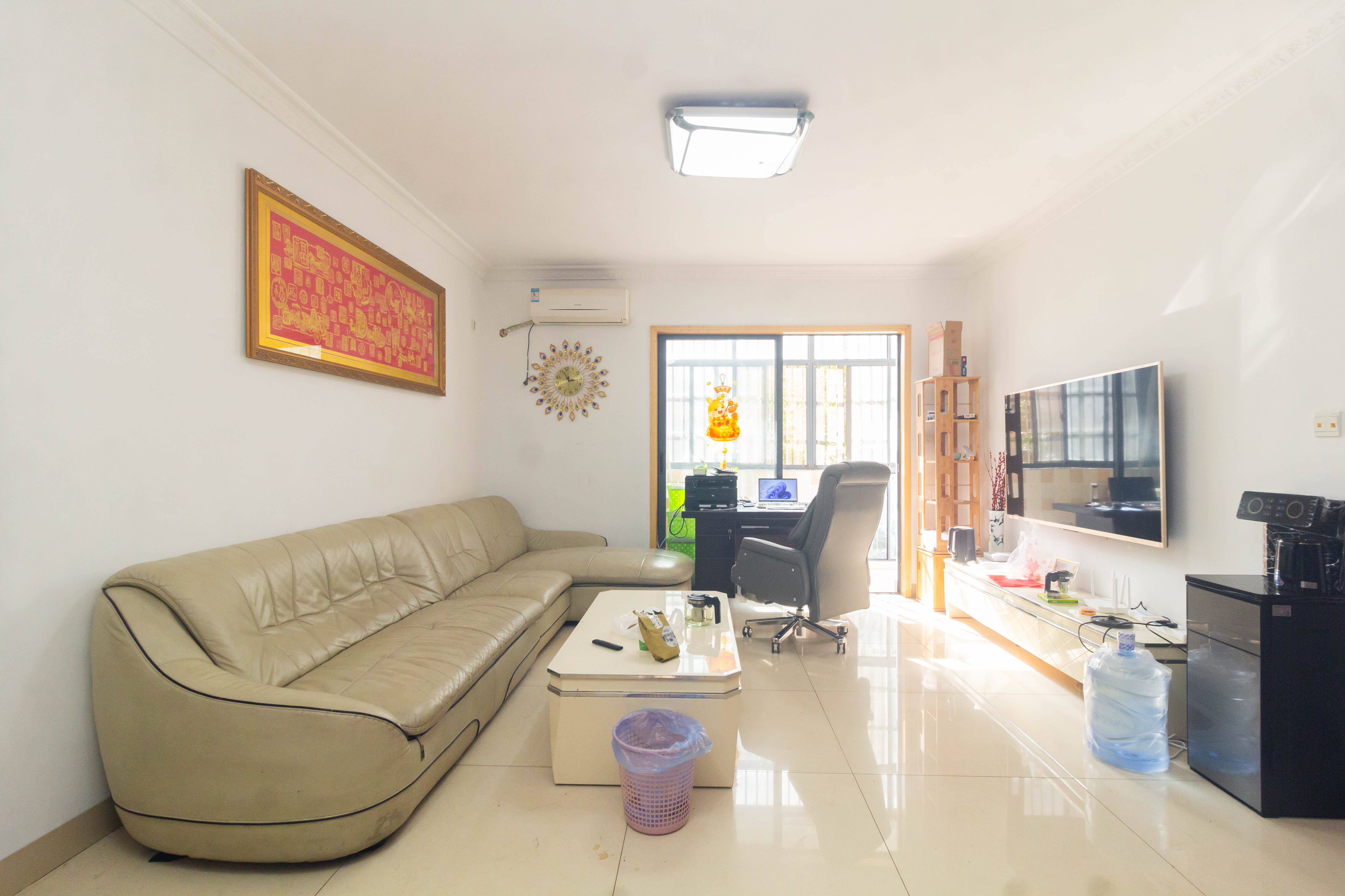 中国铁建国际城一期  3室2厅2卫    68.8万 中国铁建国际城一期  3室2厅2卫    68.8万