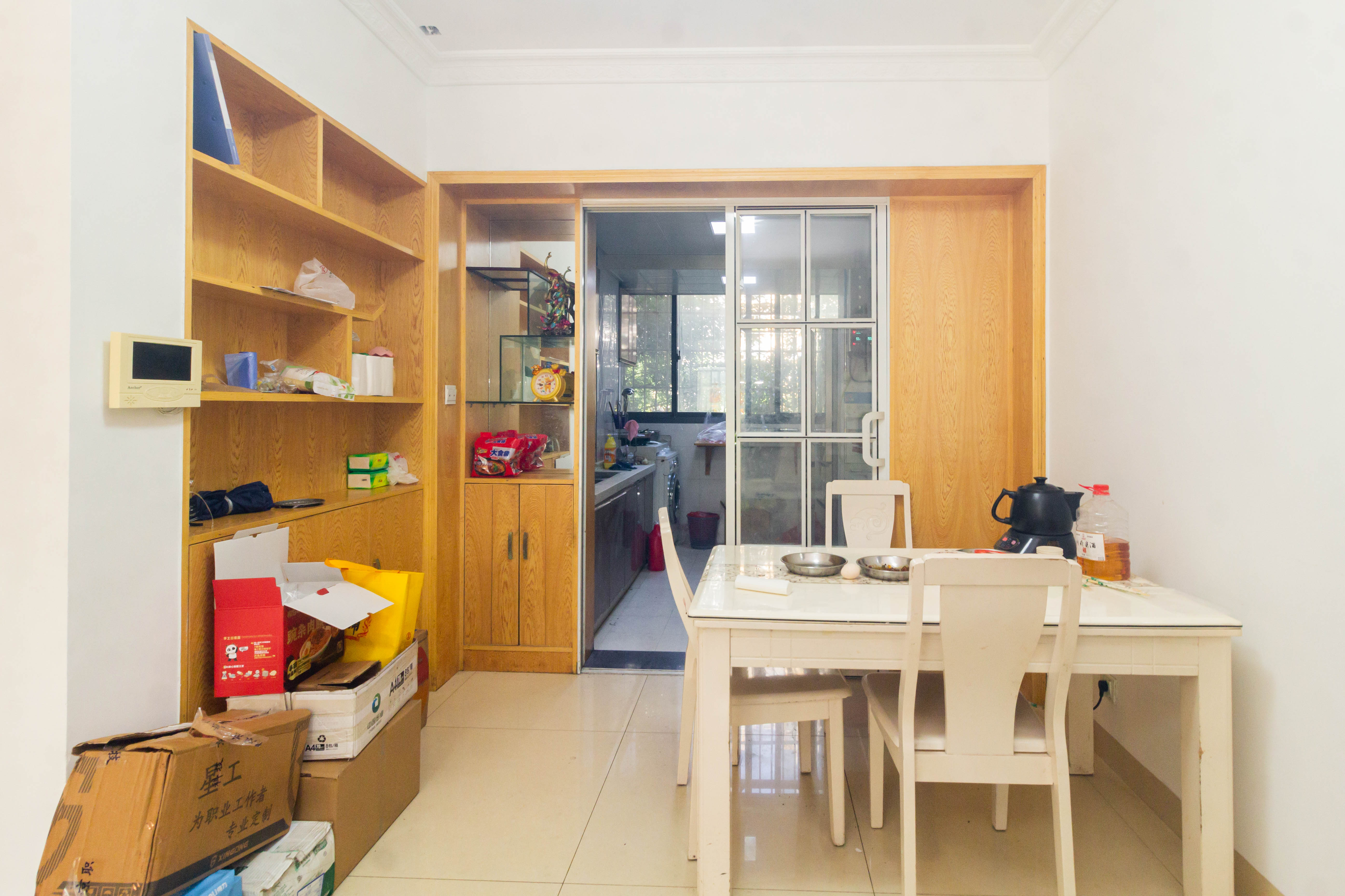 中国铁建国际城一期  3室2厅2卫    68.8万 中国铁建国际城一期  3室2厅2卫    68.8万客厅