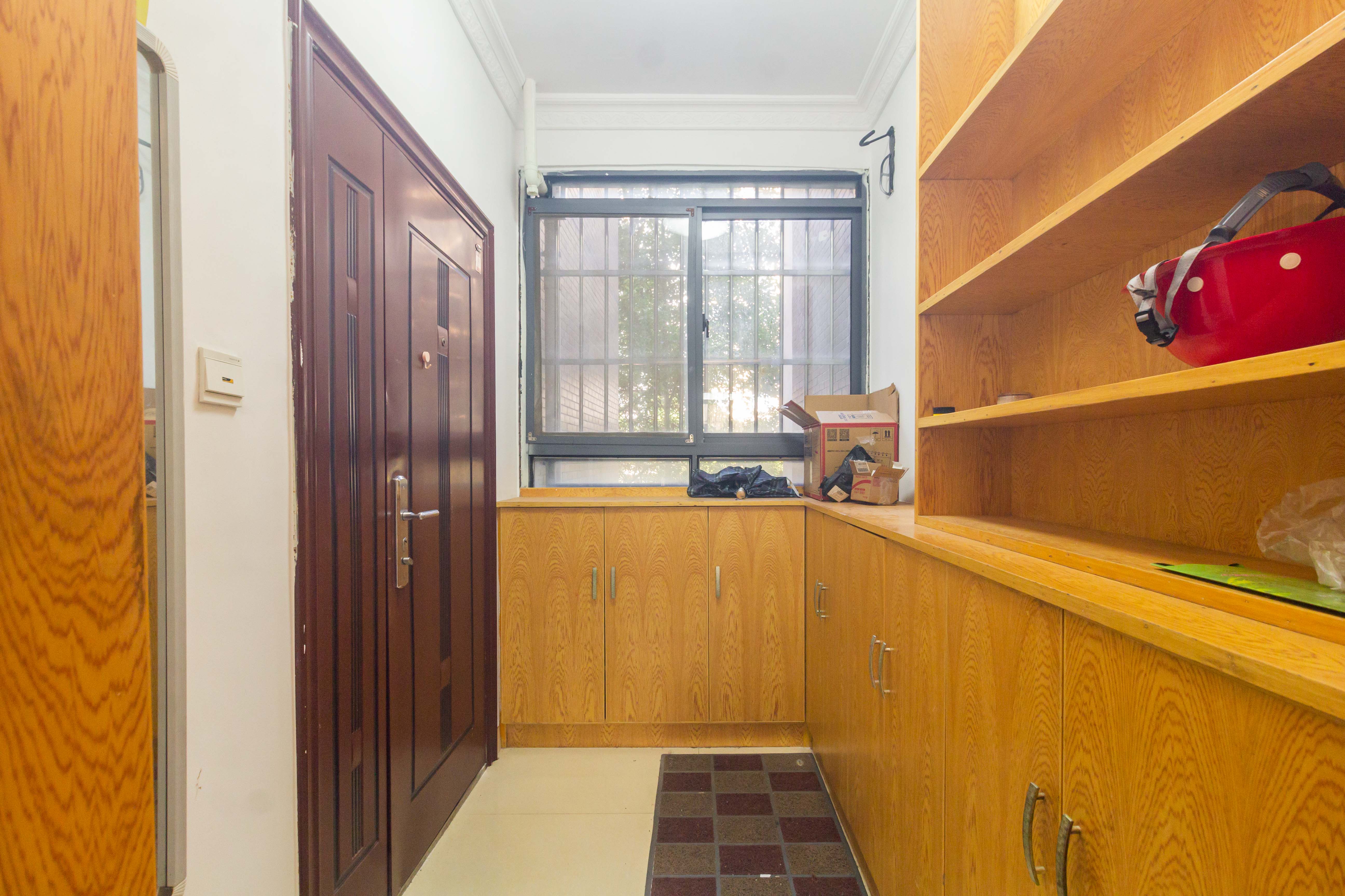 中国铁建国际城一期  3室2厅2卫    68.8万 中国铁建国际城一期  3室2厅2卫    68.8万卧室