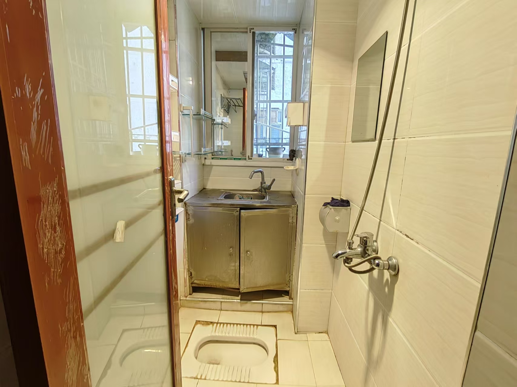 造化塘  3室1厅1卫    1600.0元/月 造化塘  3室1厅1卫    1600.0元/月室内图