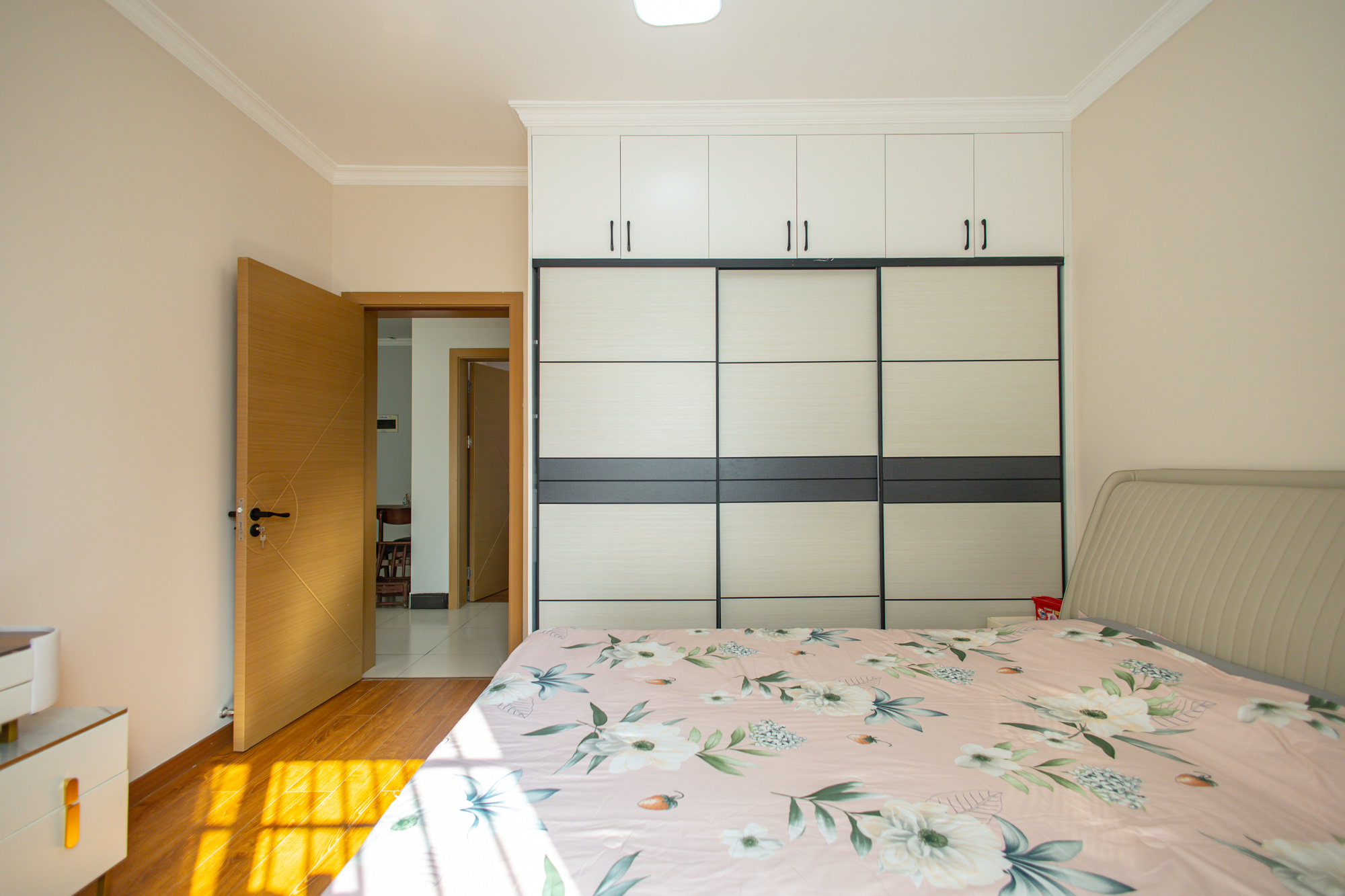 时代星城 1室2厅1卫 53.0万 时代星城 1室2厅1卫 53.0万卧室