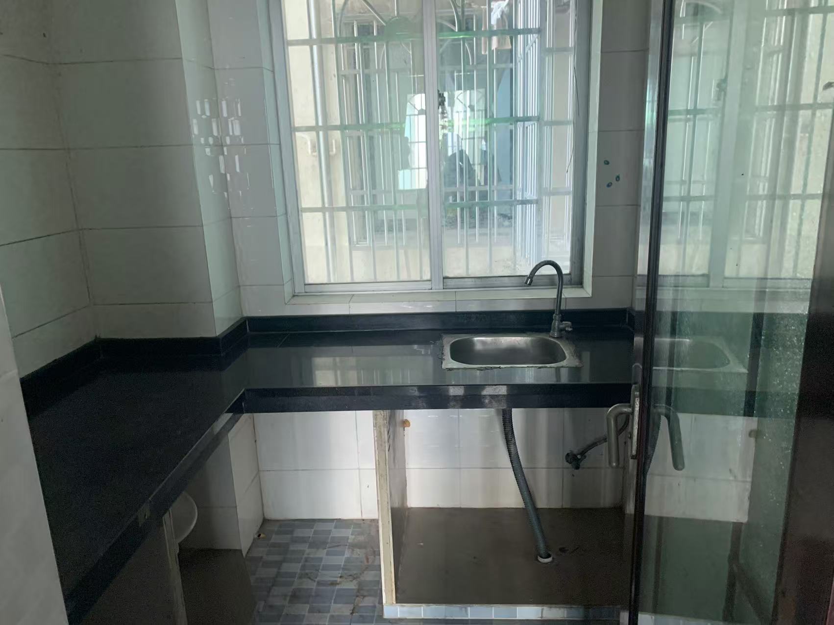 富豪大厦(富豪花园)  2室1厅1卫    85.0万 富豪大厦(富豪花园)  2室1厅1卫    85.0万室内图