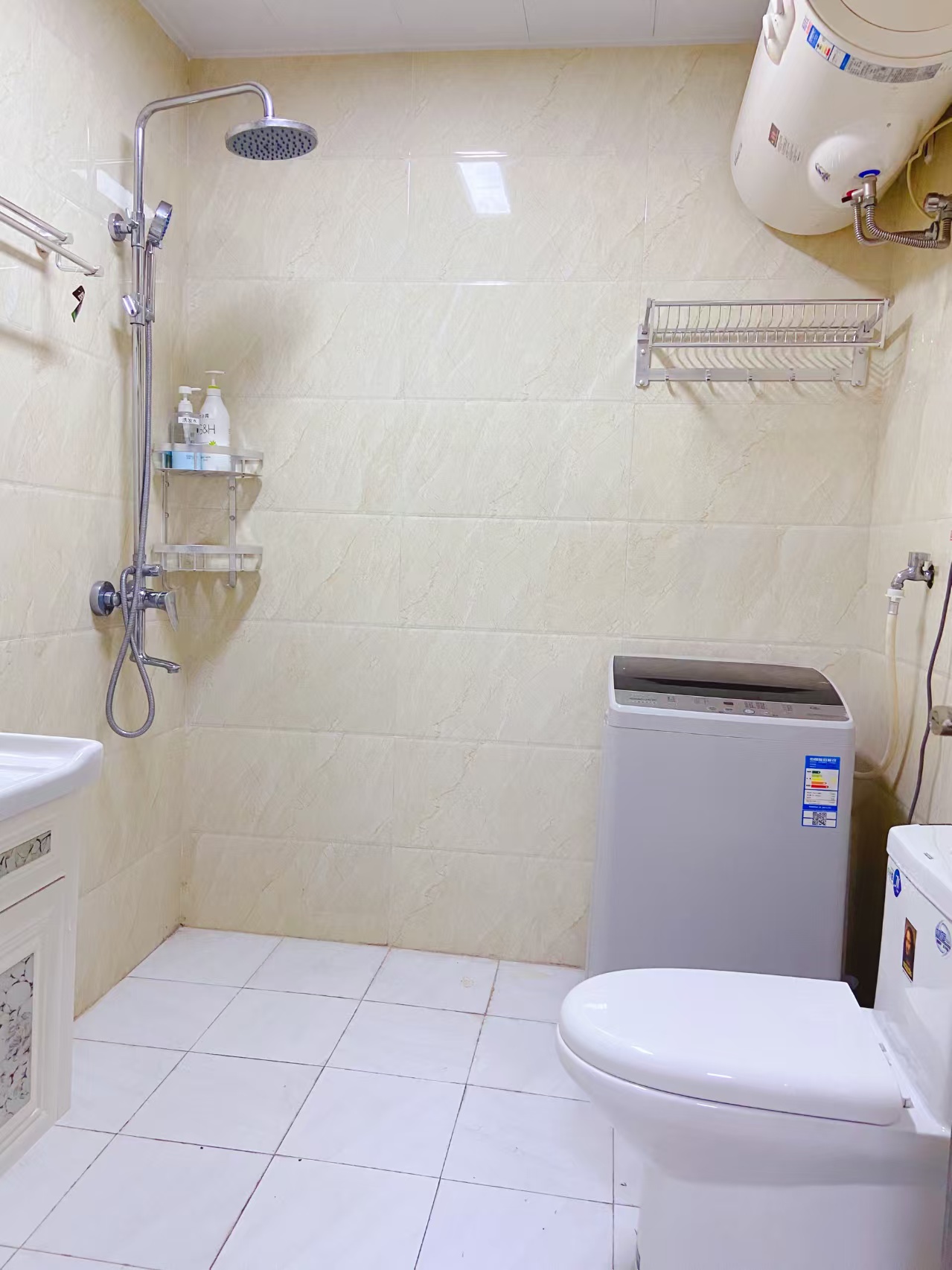 银泰财富广场 1室1厅1卫 1650.0元/月 银泰财富广场 1室1厅1卫 1650.0元/月室内图