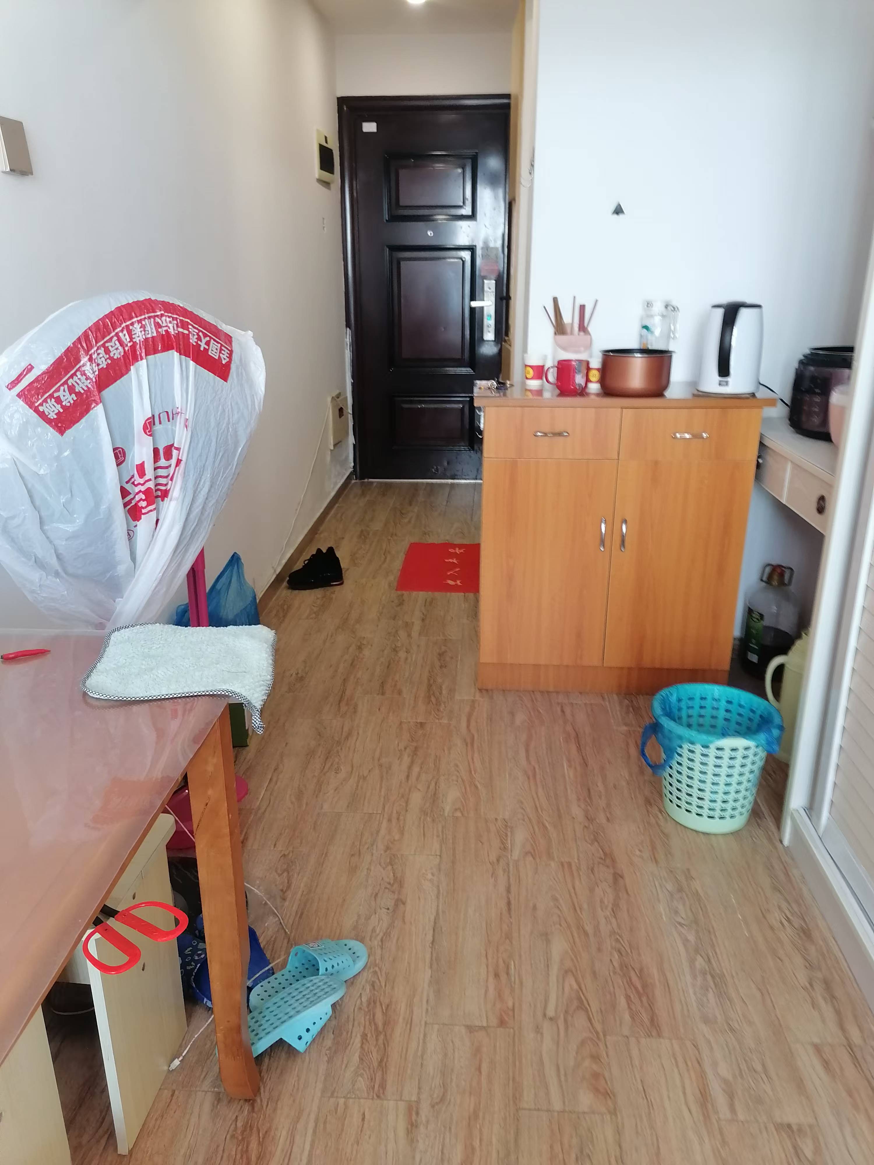 叠彩兰亭 1室1厅1卫 1200.0元/月 叠彩兰亭 1室1厅1卫 1200.0元/月室内图