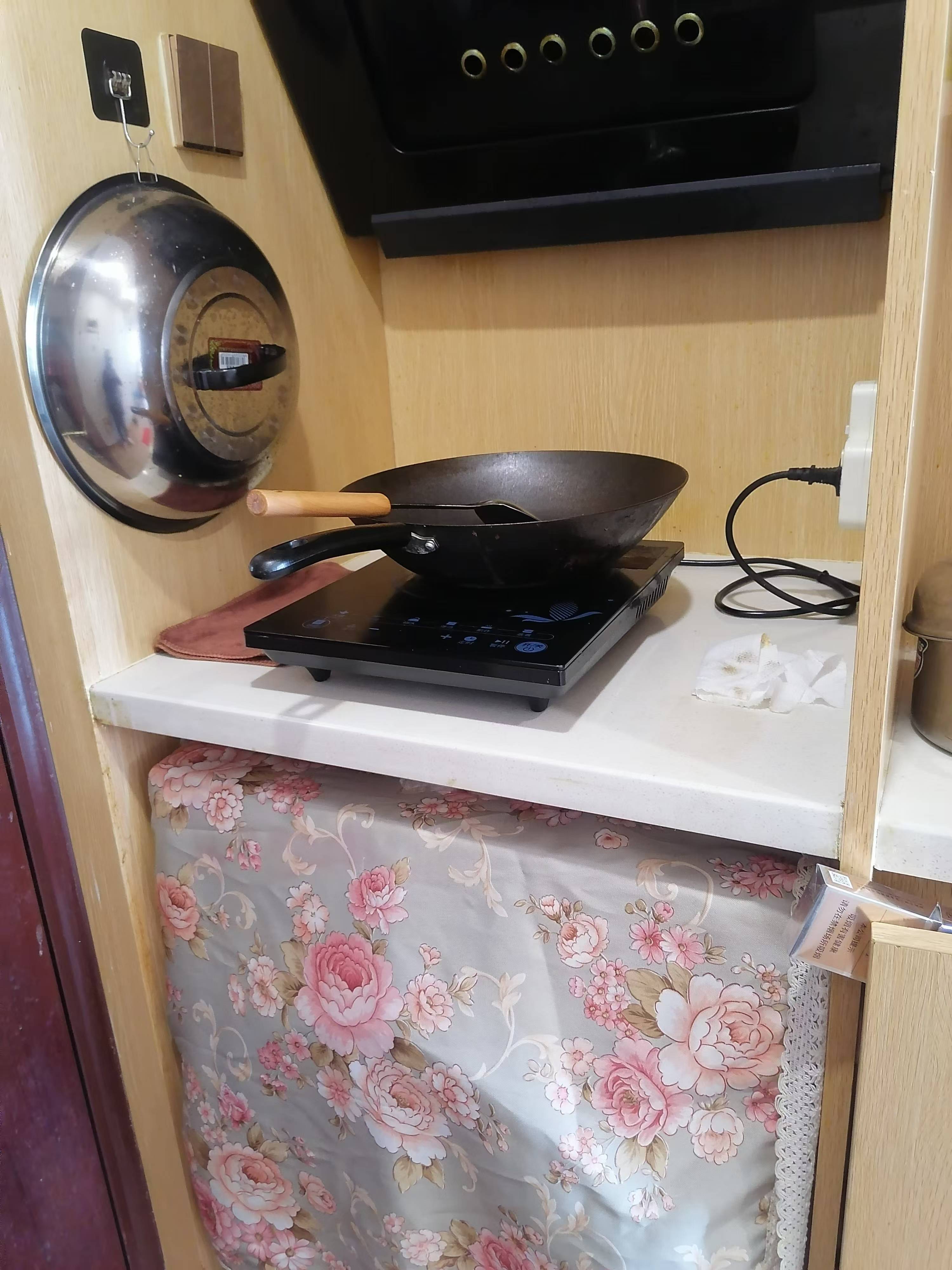 叠彩兰亭 1室1厅1卫 1200.0元/月 叠彩兰亭 1室1厅1卫 1200.0元/月室内图