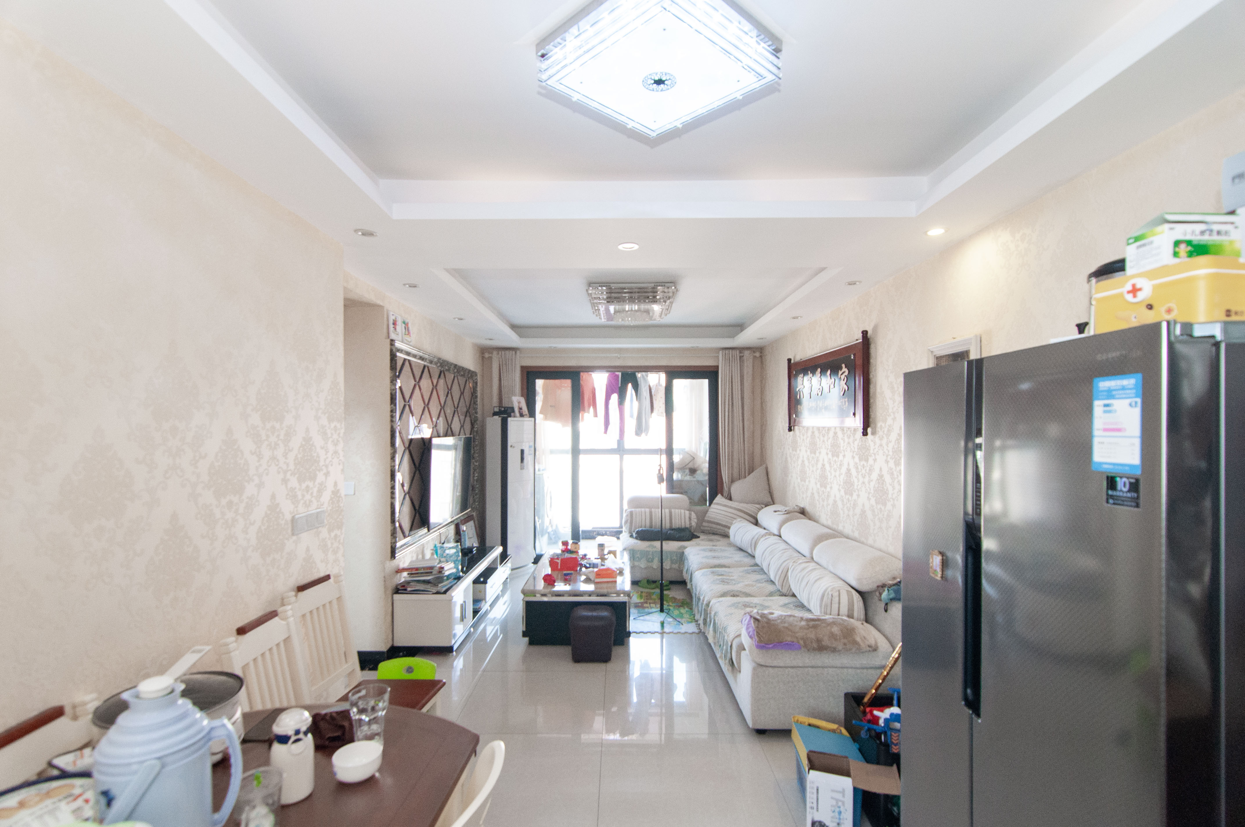 高鑫麓城 3室2厅1卫 94.0万 高鑫麓城 3室2厅1卫 94.0万客厅