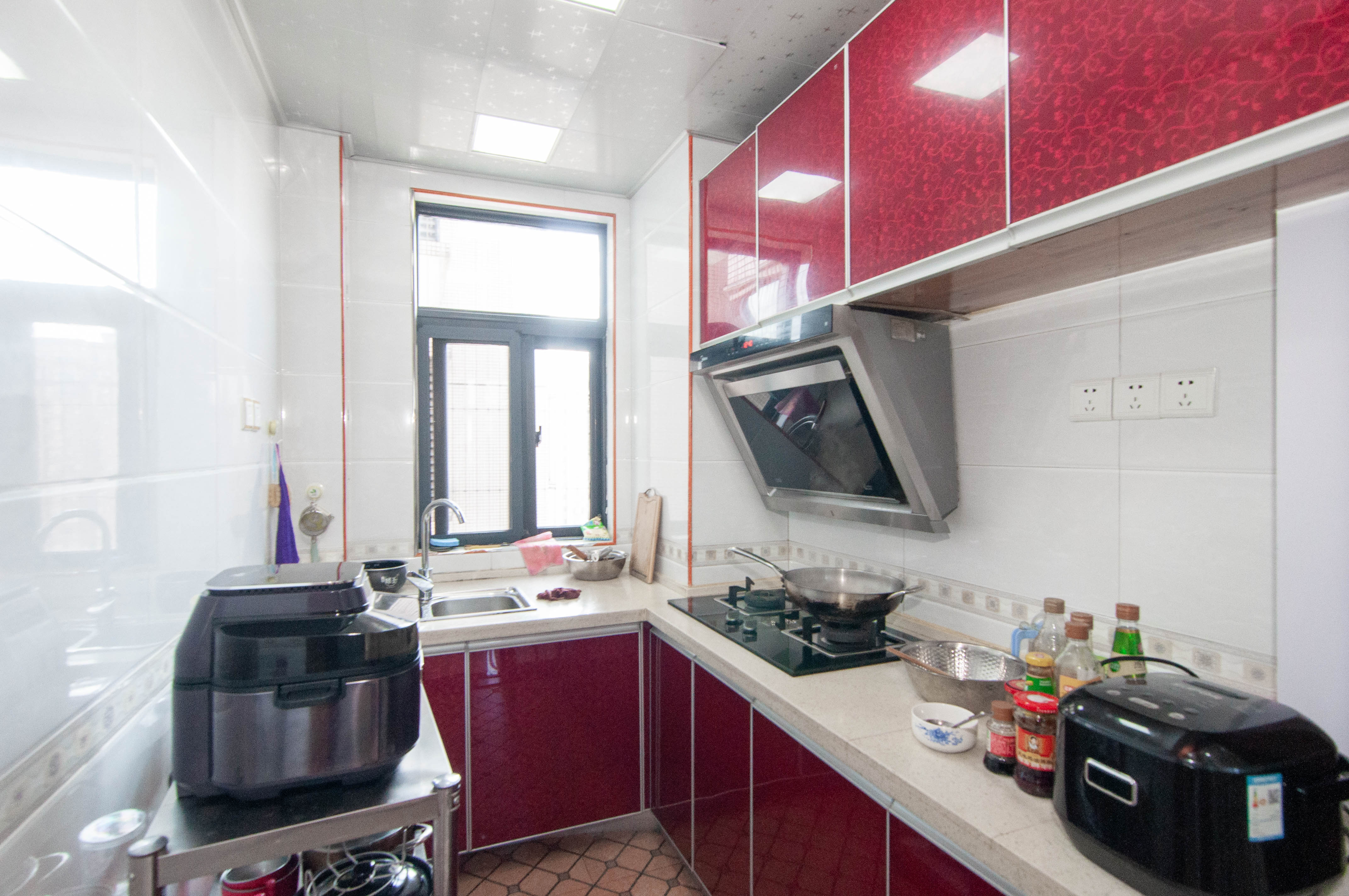 高鑫麓城 3室2厅1卫 94.0万 高鑫麓城 3室2厅1卫 94.0万厨房