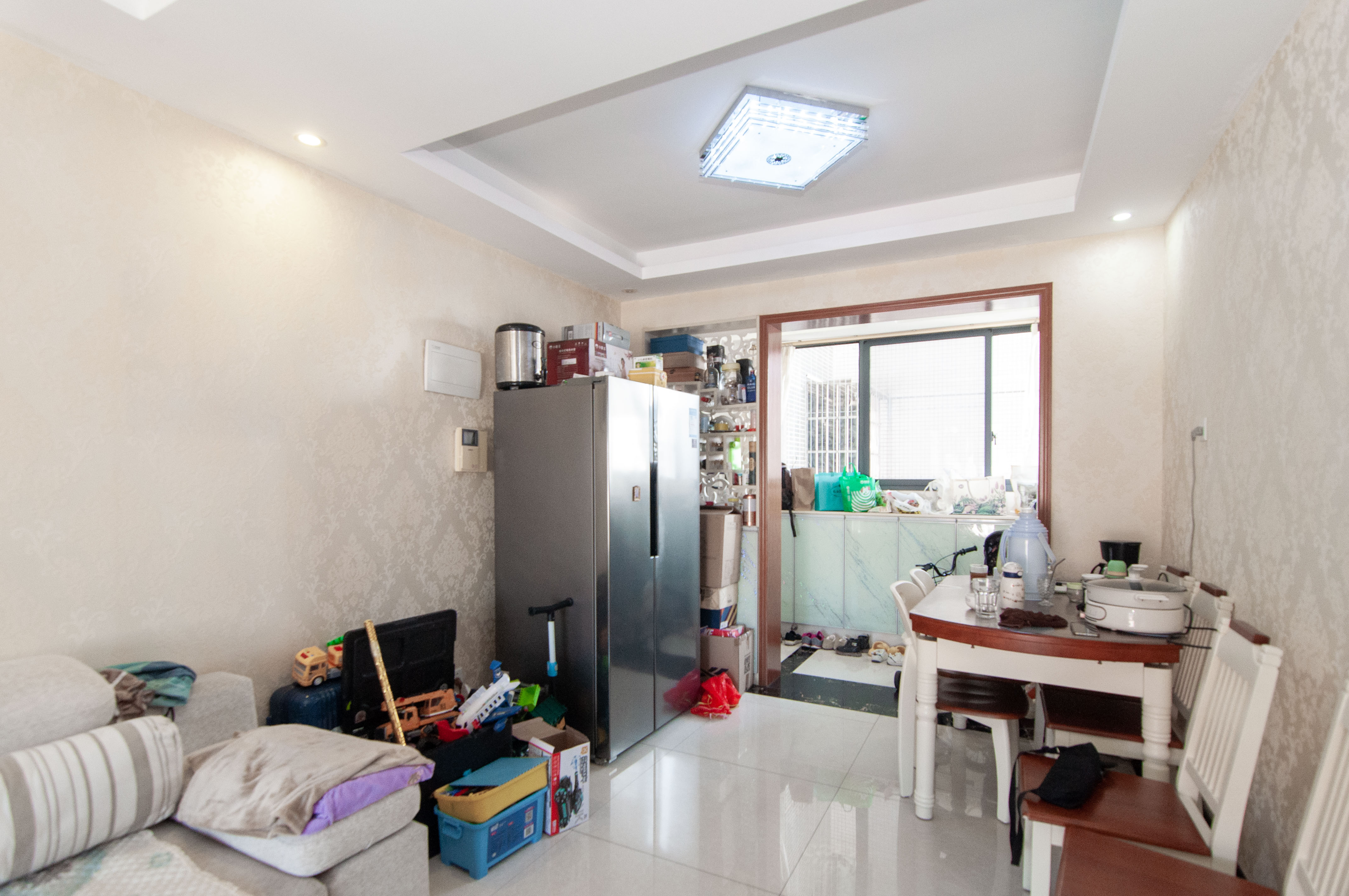 高鑫麓城 3室2厅1卫 94.0万 高鑫麓城 3室2厅1卫 94.0万客厅