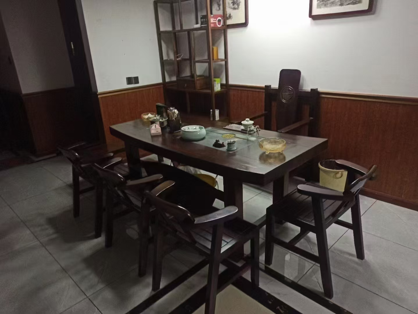 庐山春天 4室2厅1卫 5000.0元/月 庐山春天 4室2厅1卫 5000.0元/月室内图