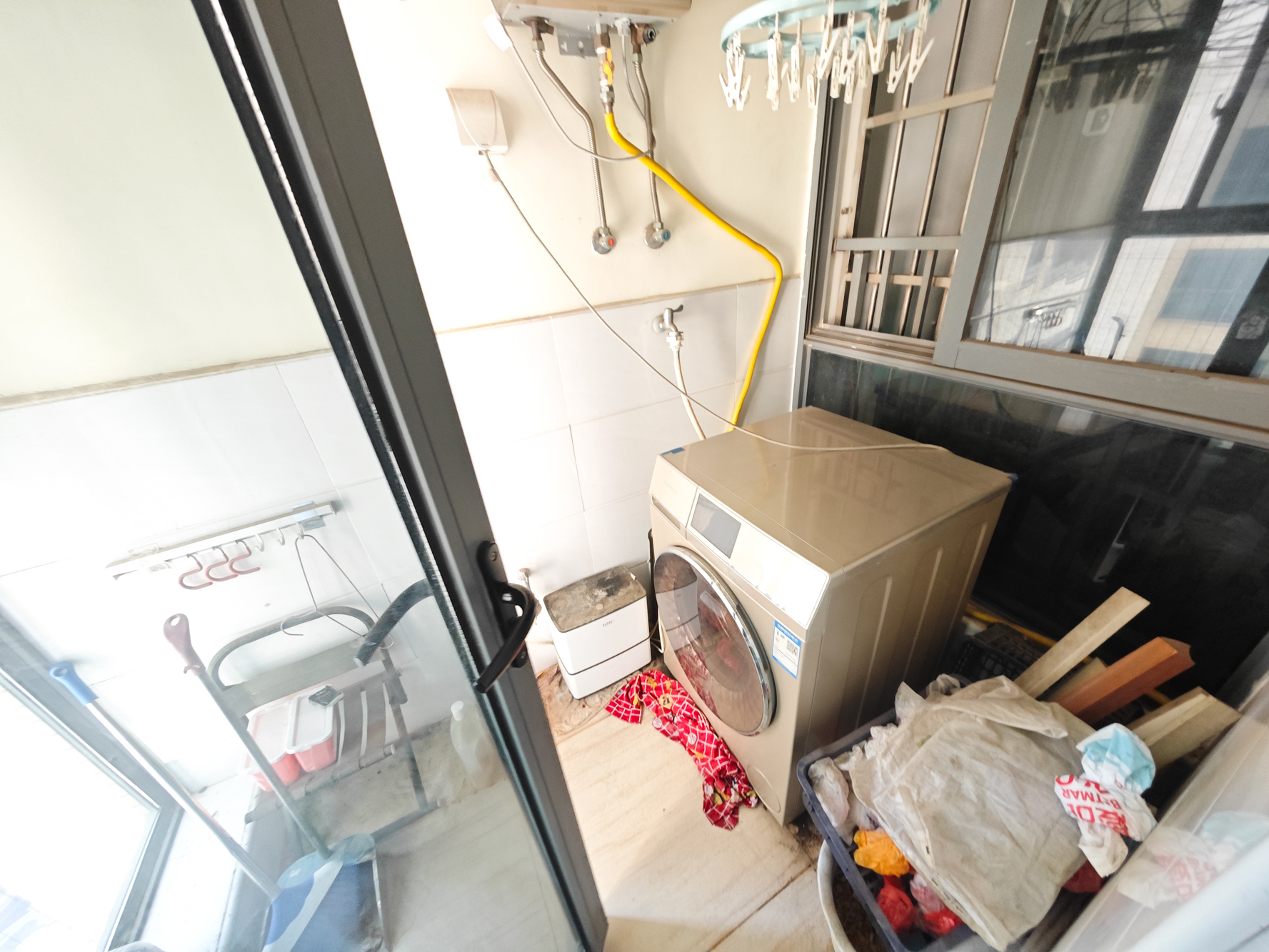 碧桂园南城首府（东宸林海）  4室2厅2卫   102.00万阳台