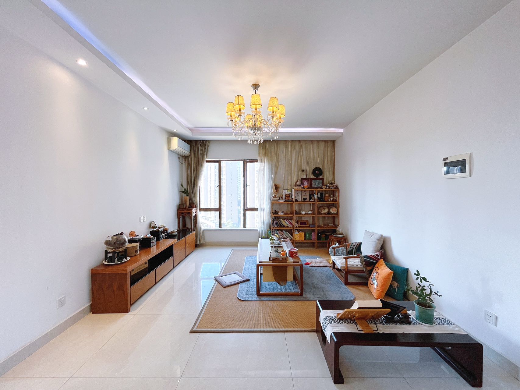 高信向日葵 2室2厅1卫 2500.0元/月 高信向日葵 2室2厅1卫 2500.0元/月室内图