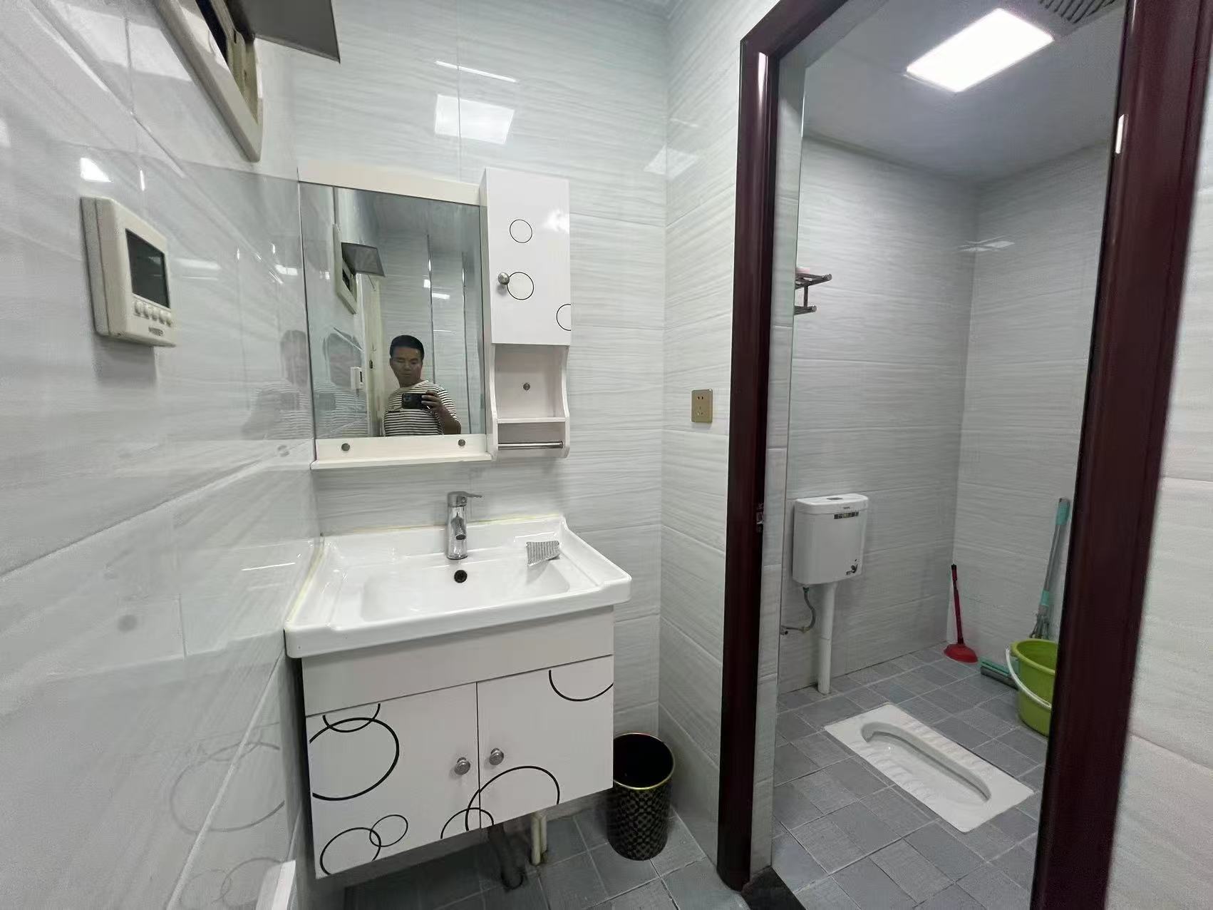 御溪国际 1室1厅1卫 1700.0元/月 御溪国际 1室1厅1卫 1700.0元/月室内图