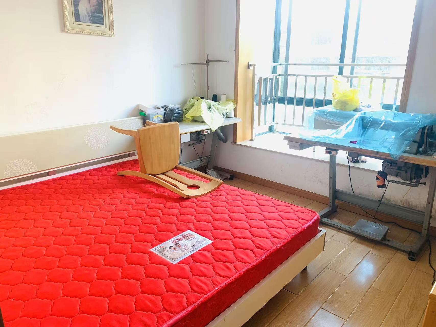 桃花里  3室2厅1卫   45.00万室内图