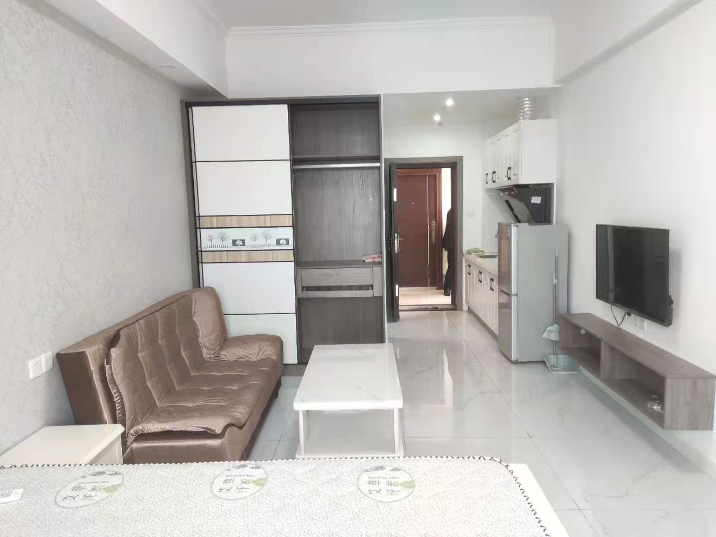 金科天悦(金科美邻汇)  1室1厅1卫    1400.0元/月 金科天悦(金科美邻汇)  1室1厅1卫    1400.0元/月室内图