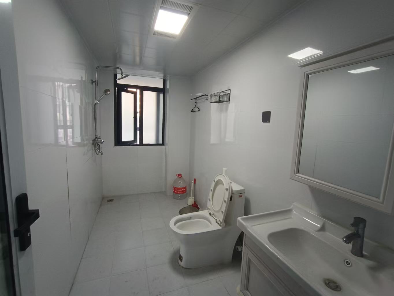 澳海谷山府 5室2厅2卫 2200.0元/月 澳海谷山府 5室2厅2卫 2200.0元/月室内图