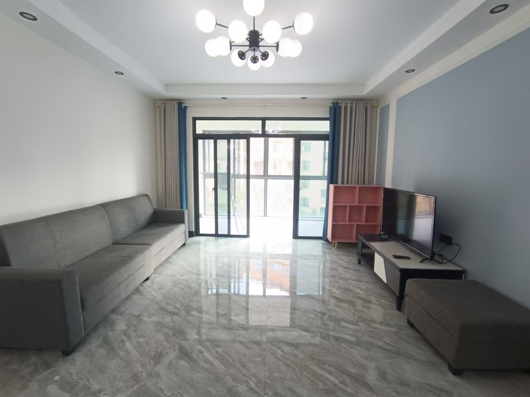 澳海谷山府 5室2厅2卫 2200.0元/月 澳海谷山府 5室2厅2卫 2200.0元/月室内图