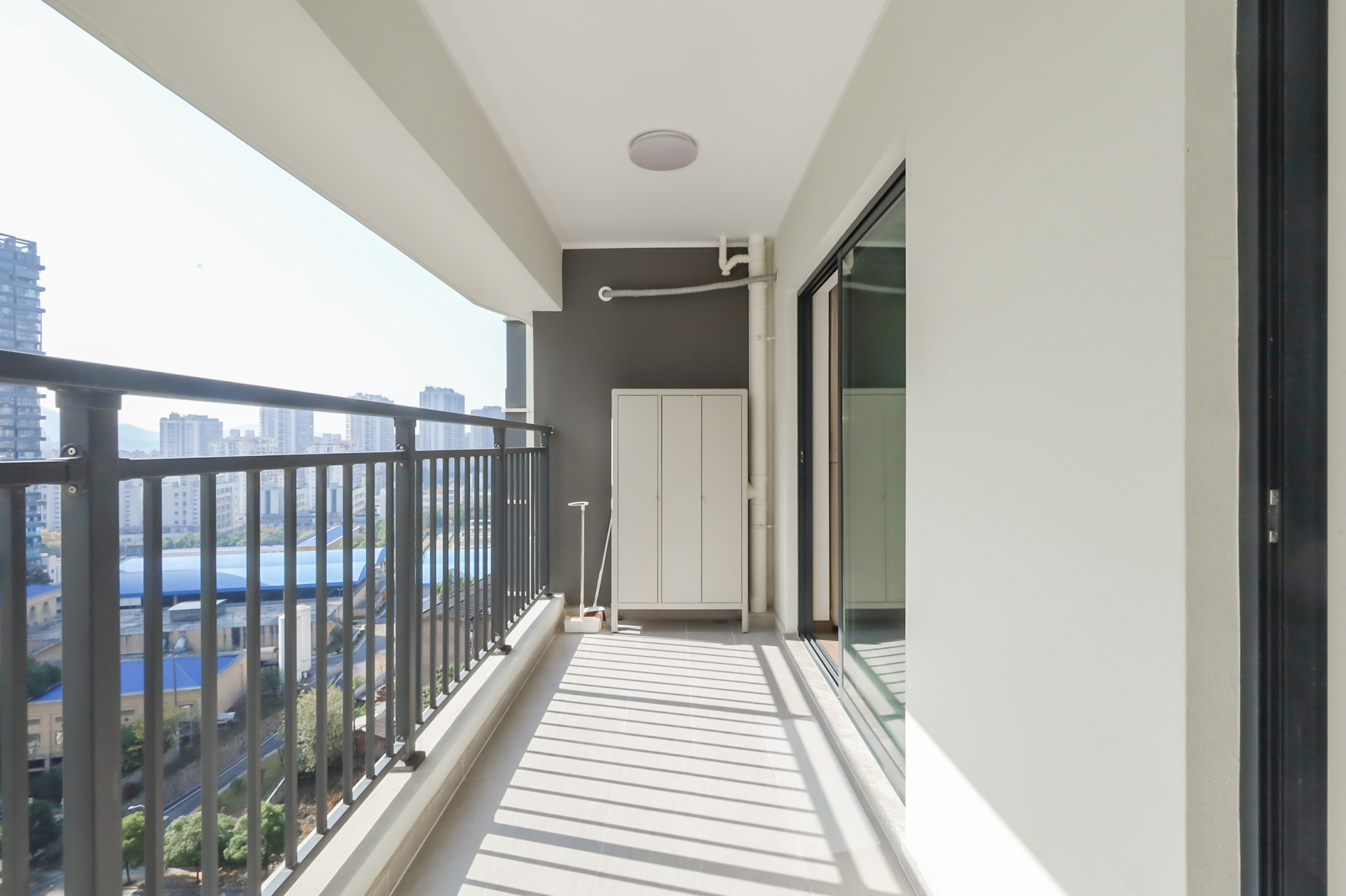 滨江府1913  1室0厅0卫    245.0万 滨江府1913  1室0厅0卫    245.0万阳台