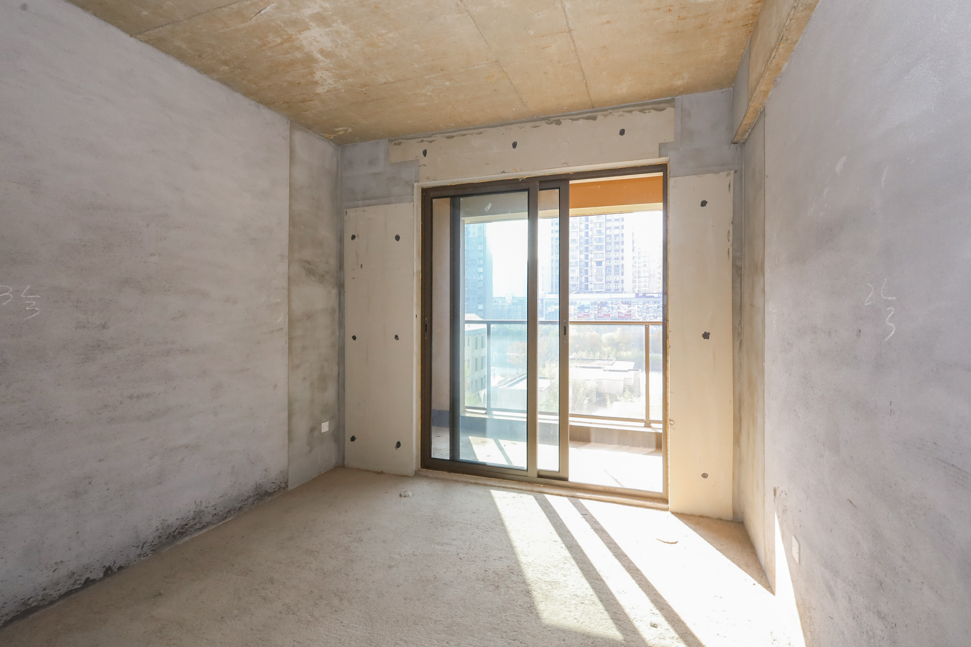 正荣滨江紫阙台 4室2厅3卫 278.0万 正荣滨江紫阙台 4室2厅3卫 278.0万卧室