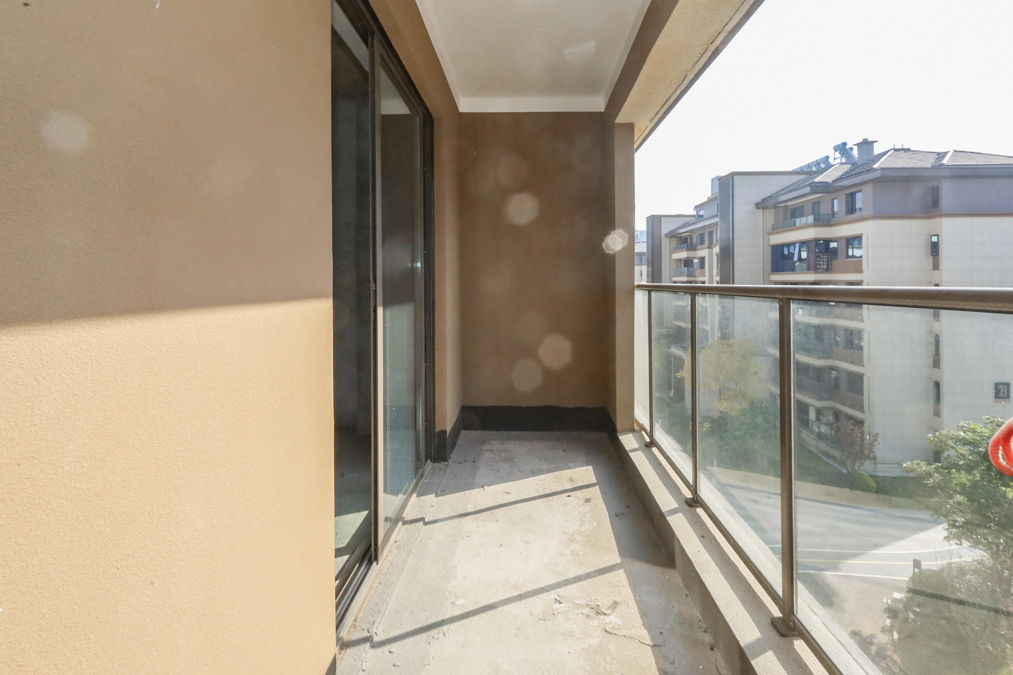 正荣滨江紫阙台 4室2厅3卫 278.0万 正荣滨江紫阙台 4室2厅3卫 278.0万阳台