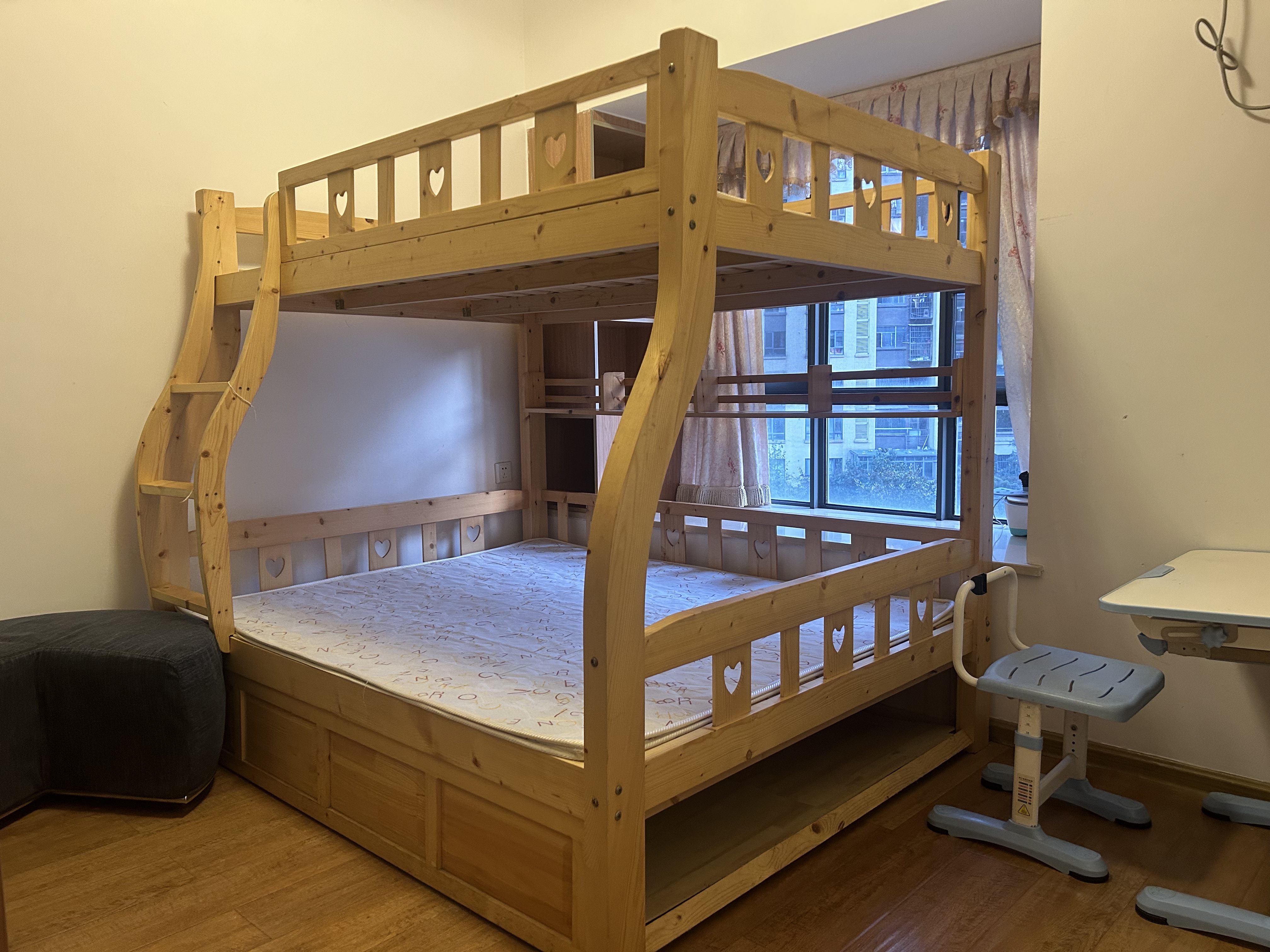 五矿紫湖香醍 3室2厅1卫 1800.0元/月 五矿紫湖香醍 3室2厅1卫 1800.0元/月户型图