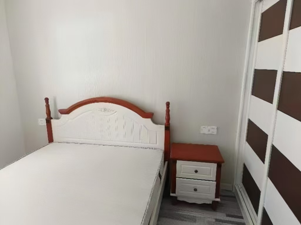 新邦壹品  2室2厅1卫   1700.00元/月室内图