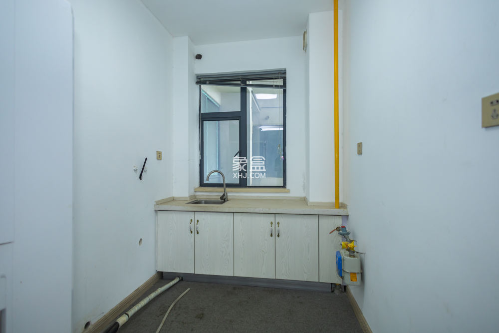 财富港湾(绿领大厦) 3室1厅1卫 2000.0元/月 财富港湾(绿领大厦) 3室1厅1卫 2000.0元/月室内图