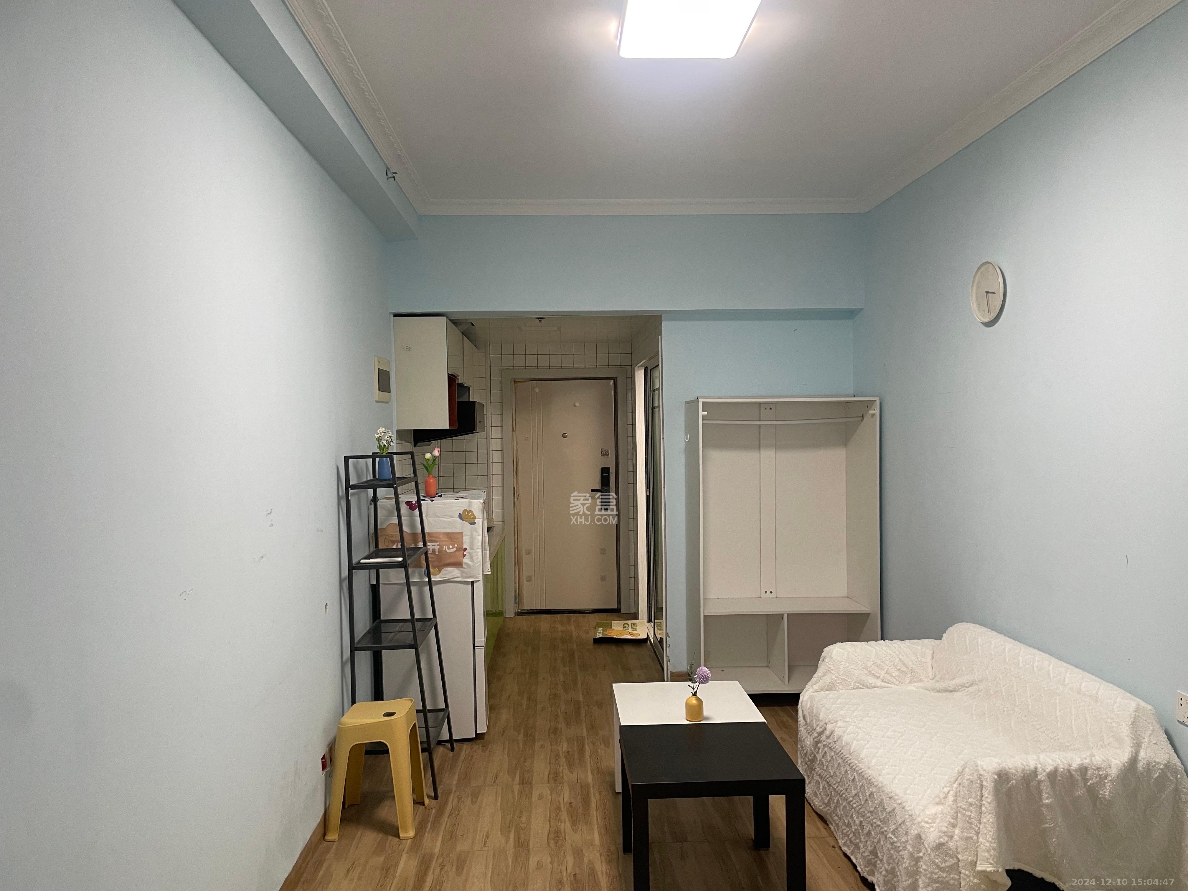 壹廷中央府院(福地花园)  1室1厅1卫    1700.0元/月 壹廷中央府院(福地花园)  1室1厅1卫    1700.0元/月室内图1