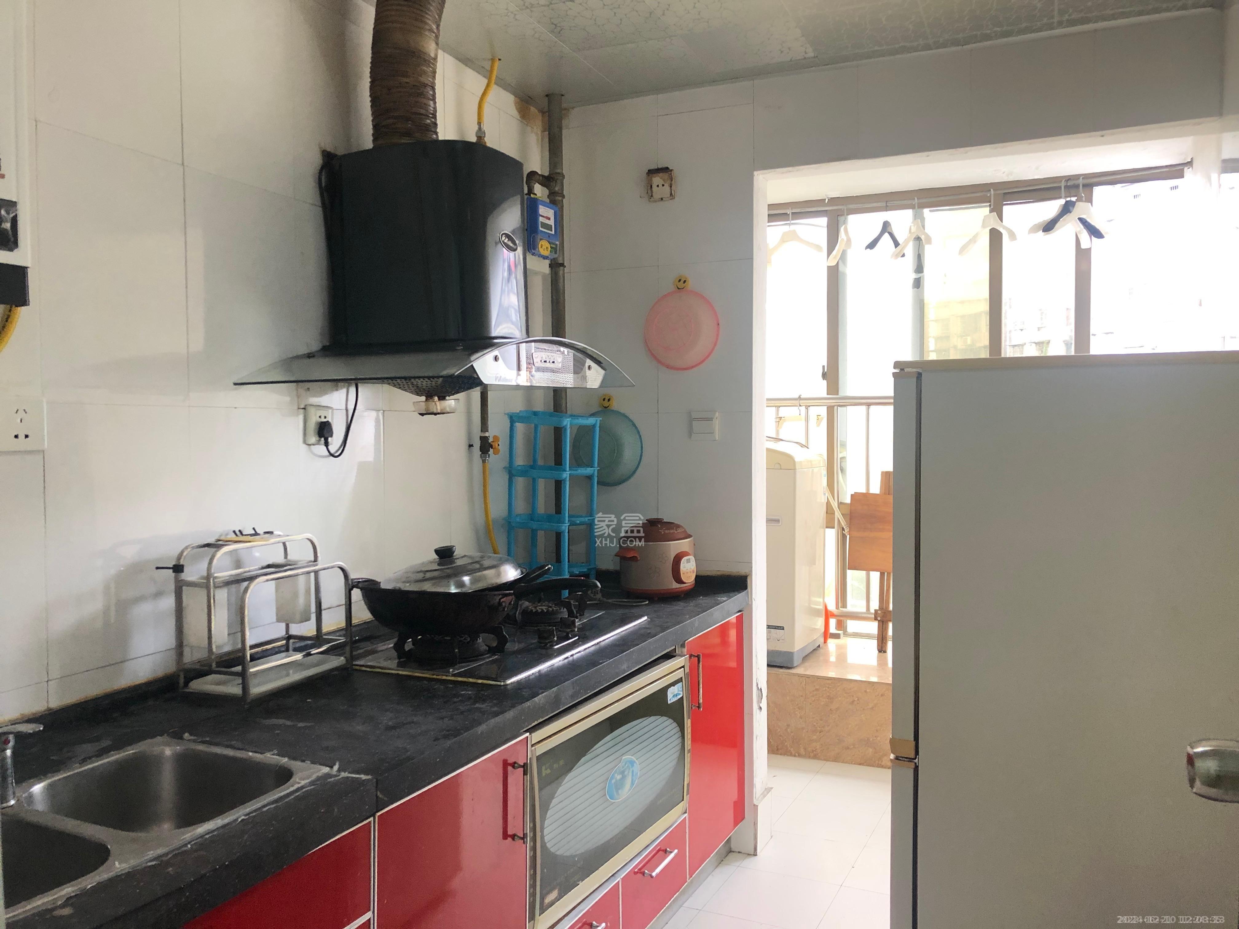 现代城 1室1厅1卫 800.0元/月 现代城 1室1厅1卫 800.0元/月室内图