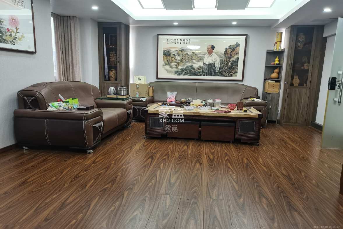 新世纪花苑 4室2厅1卫 5500.0元/月 新世纪花苑 4室2厅1卫 5500.0元/月室内图