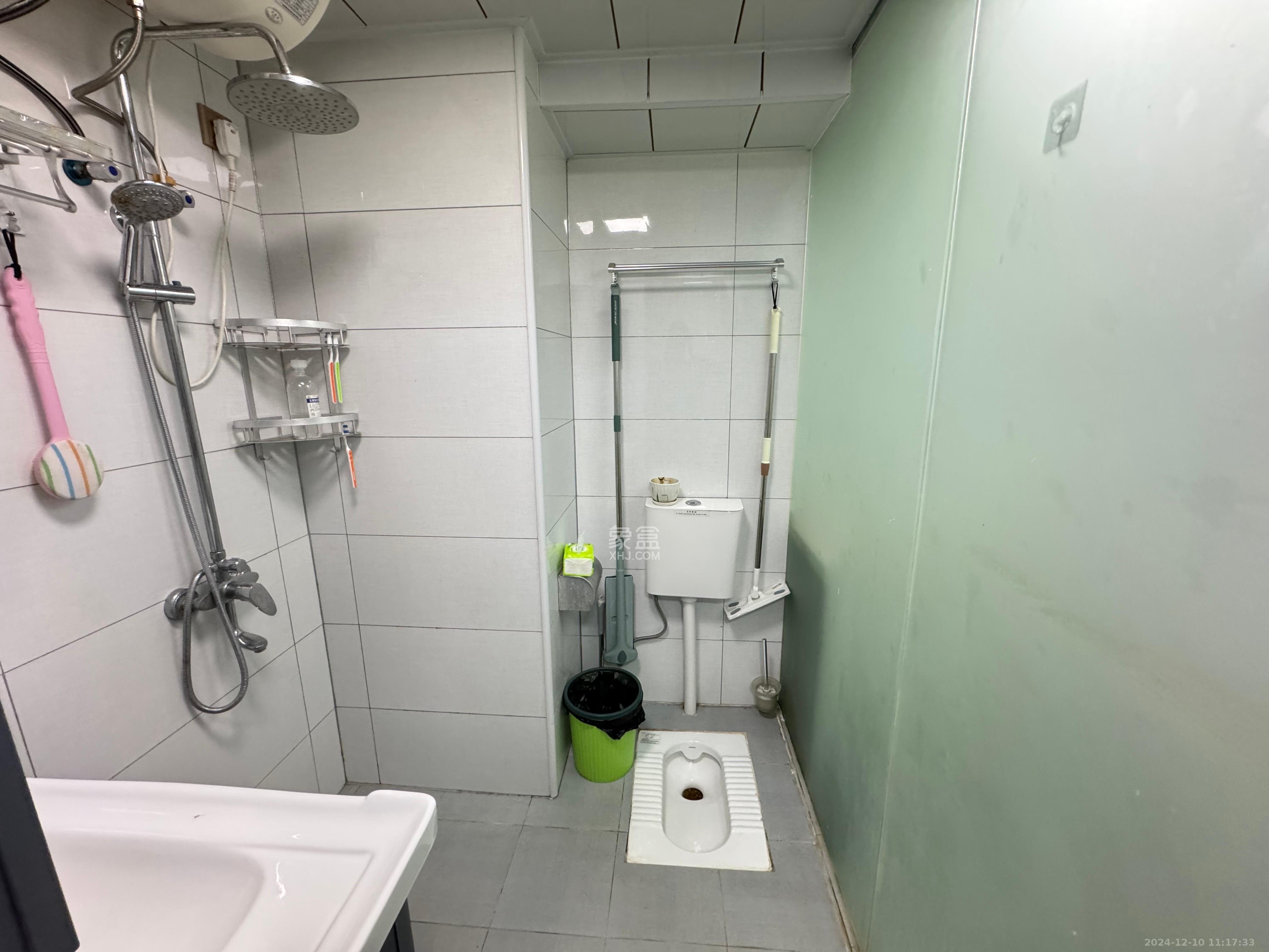 创世纪广场 1室1厅1卫 1500.0元/月 创世纪广场 1室1厅1卫 1500.0元/月室内图