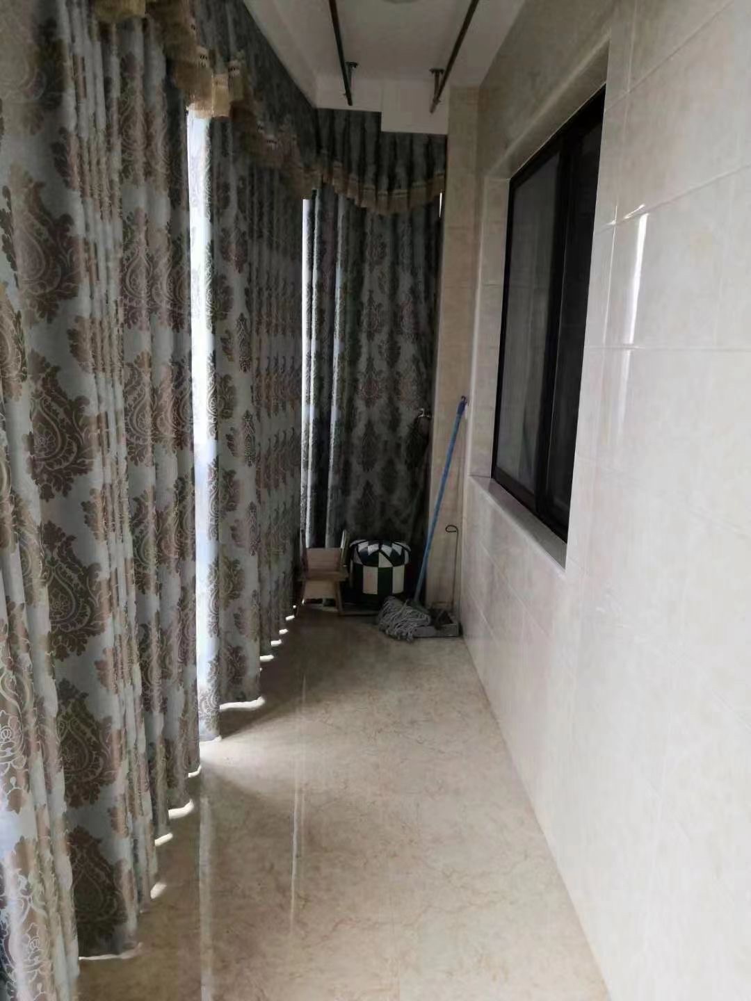 星月都会  3室2厅2卫    2400.0元/月 星月都会  3室2厅2卫    2400.0元/月室内图