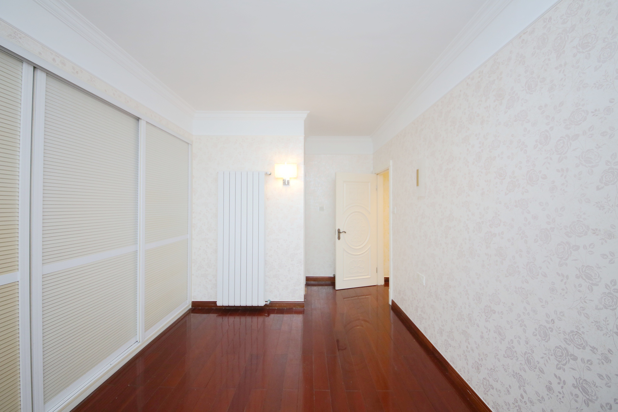 向阳门第  3室2厅2卫    275.8万其他