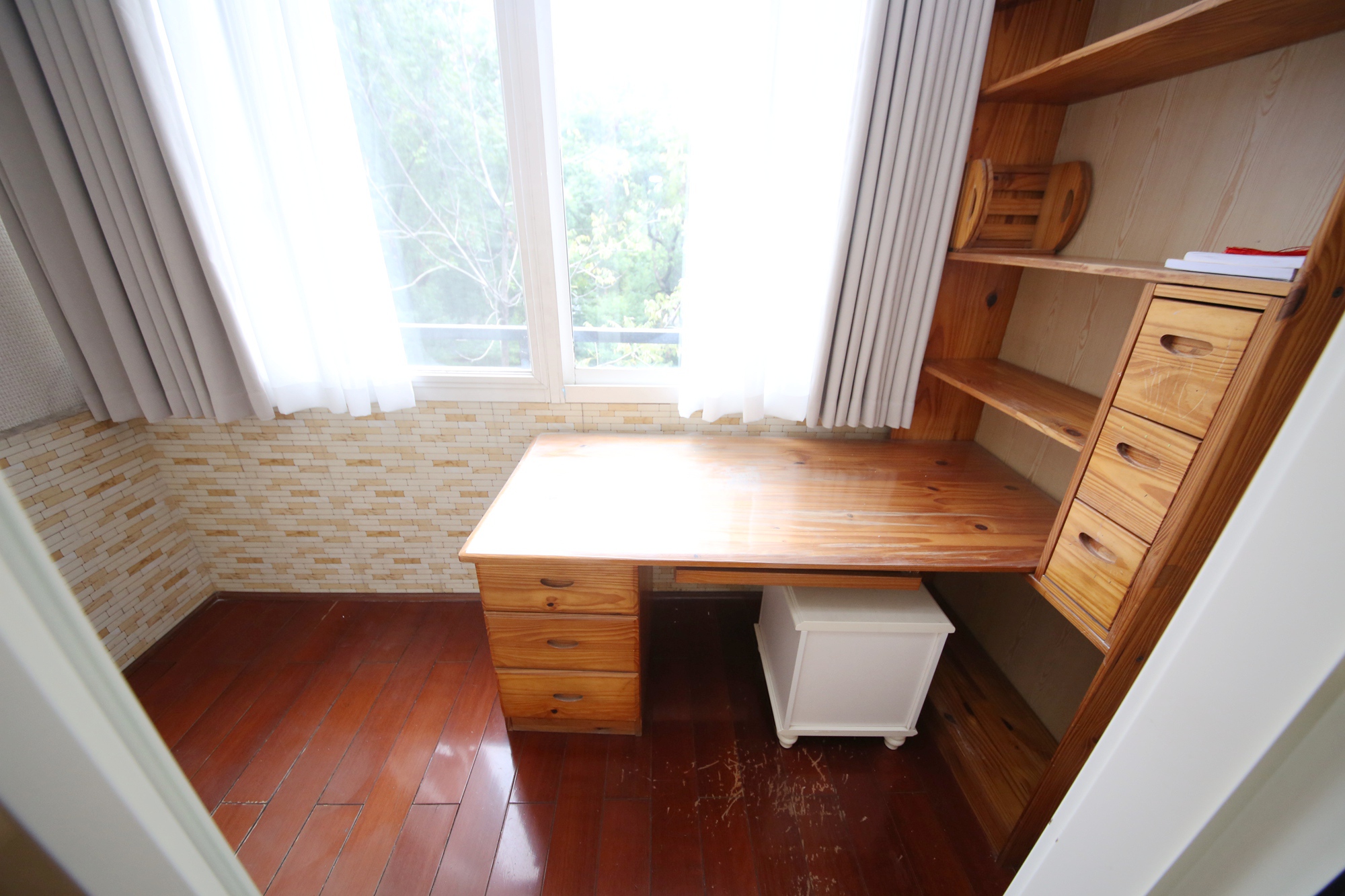 向阳门第  3室2厅2卫    275.8万其他