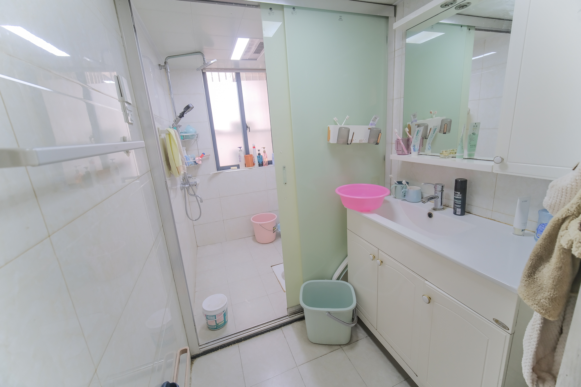 花样年华  3室2厅2卫    95.0万 花样年华  3室2厅2卫    95.0万卫生间