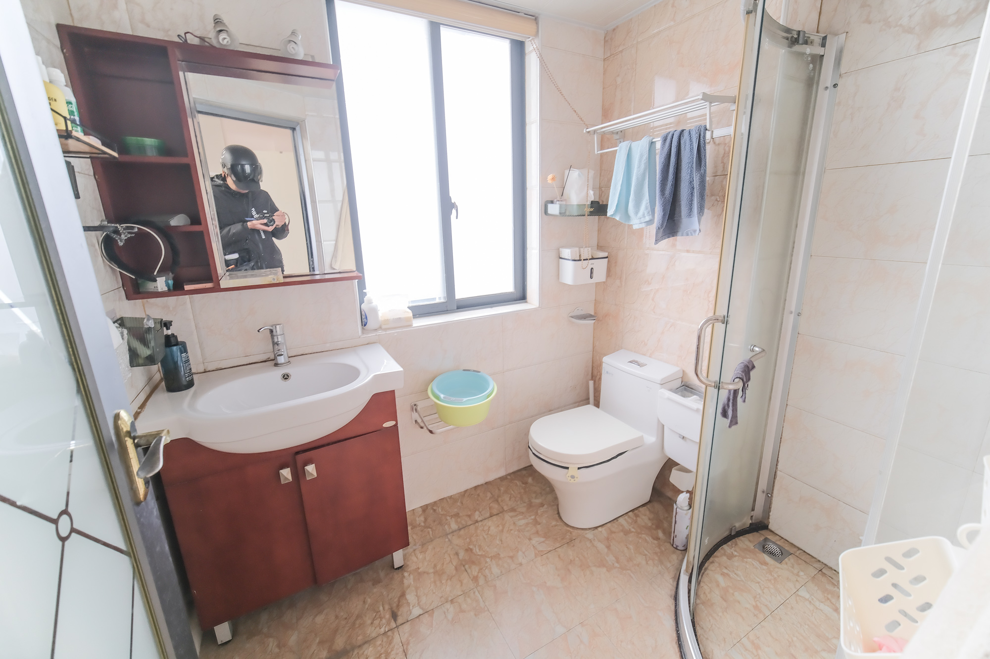 花样年华  3室2厅2卫    95.0万 花样年华  3室2厅2卫    95.0万卫生间