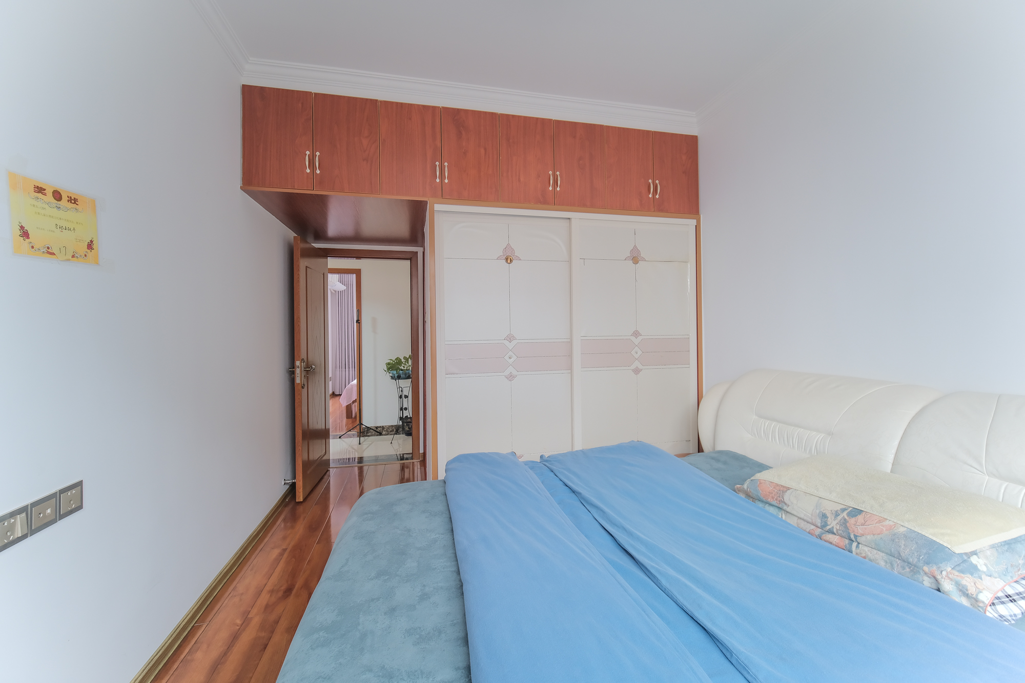 中安善化国际 4室2厅2卫 68.0万 中安善化国际 4室2厅2卫 68.0万卧室