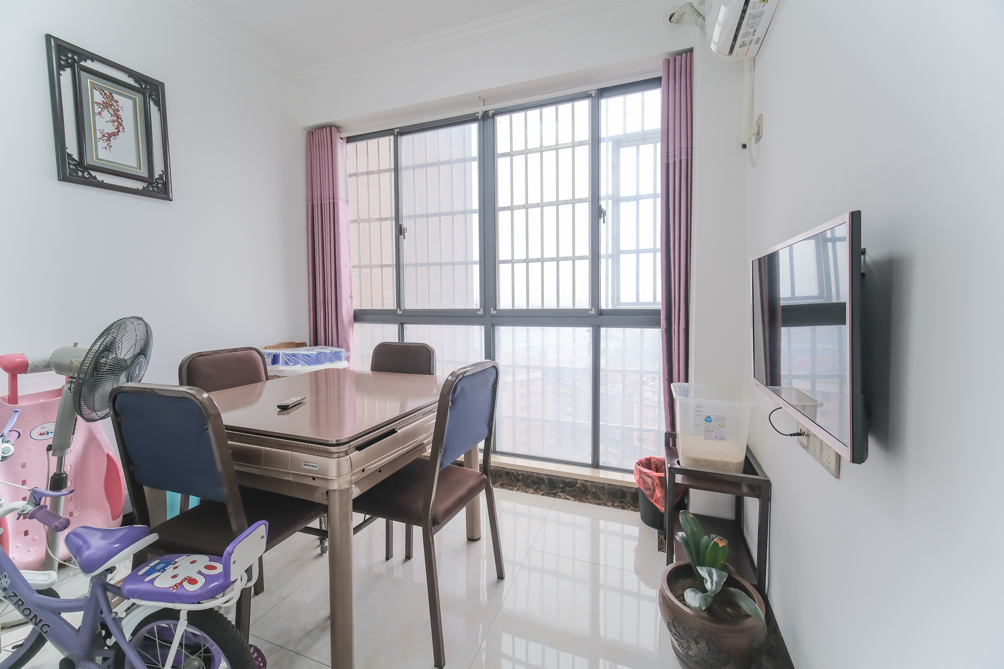 中安善化国际 4室2厅2卫 68.0万 中安善化国际 4室2厅2卫 68.0万卧室